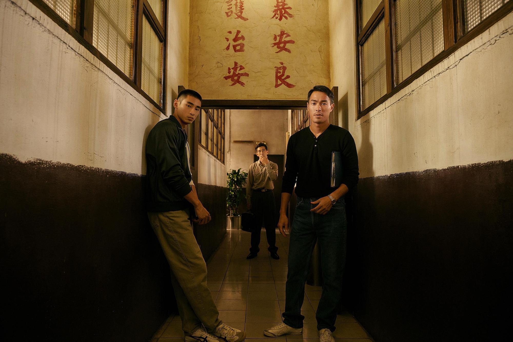 《華燈初上》第三部將揭曉警界謎團。(Netflix提供)