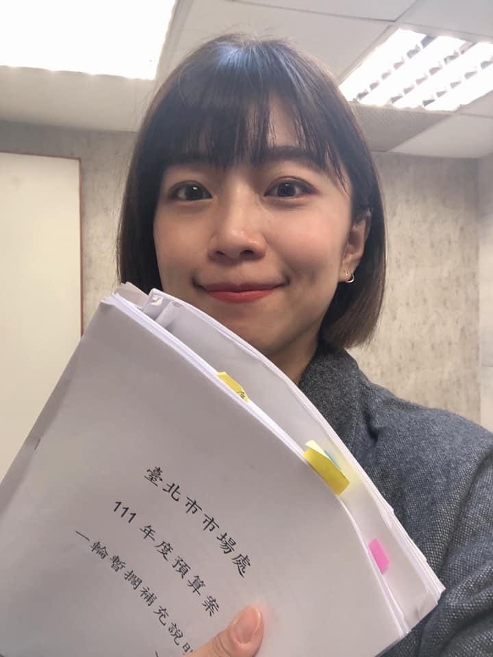 林穎孟曾多次質疑柯文哲自打臉，今日又針對福島食品議題發文。（翻攝自林穎孟臉書）