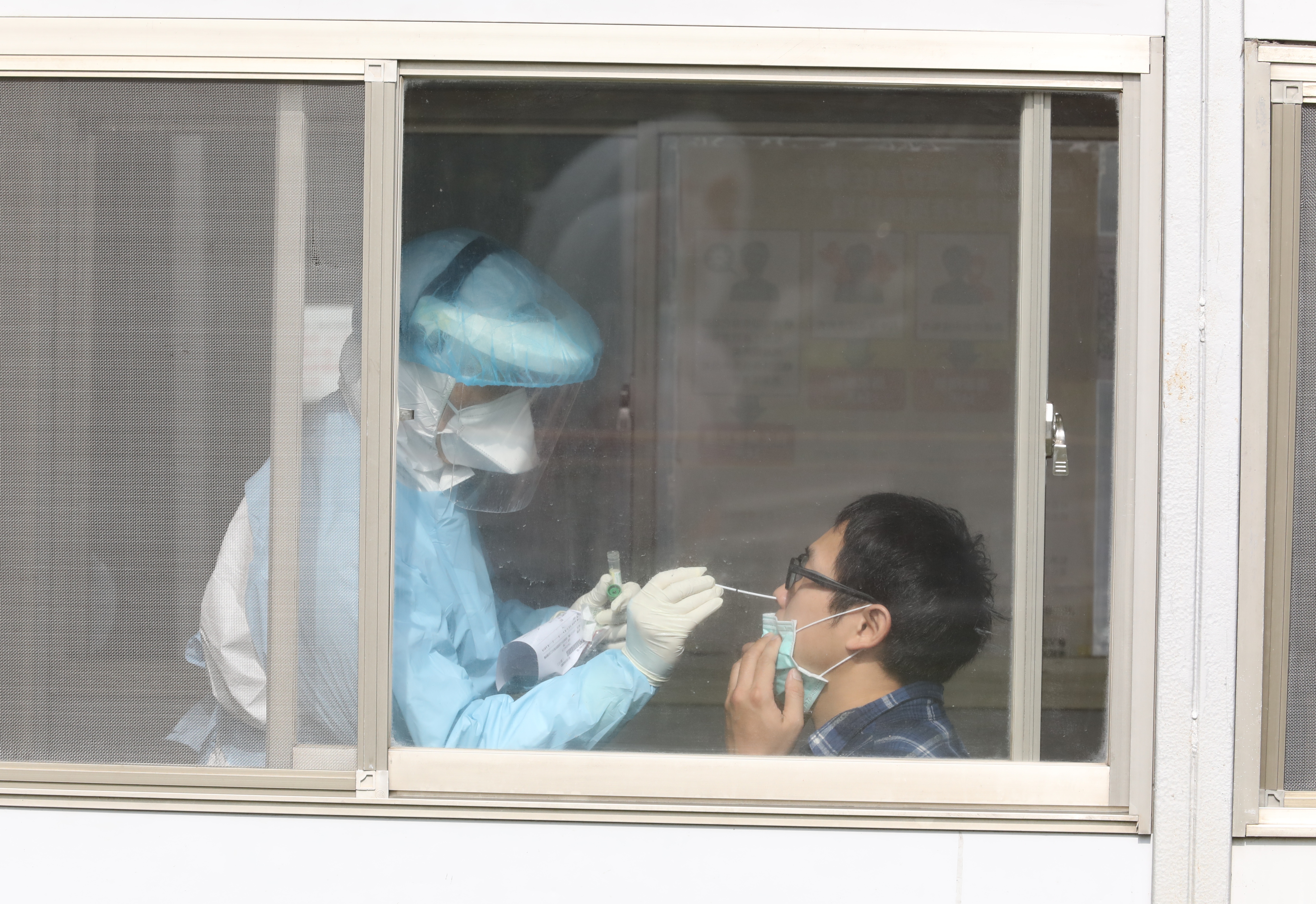 前立委沈富雄今天po文表示，Omicron進到台灣已2個月，它的疫情至今撲朔迷離。（示意圖，本刊資料照）