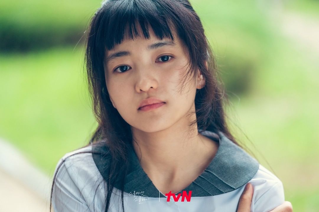 金泰梨在《二十五，二十一》的18歲高中生模樣。（翻攝tvN drama IG）