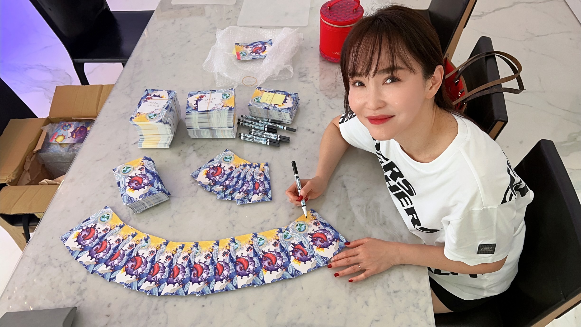 范文芳在養育兒子的過程，產生繪製雙語兒童故事的想法。（凱渥提供）