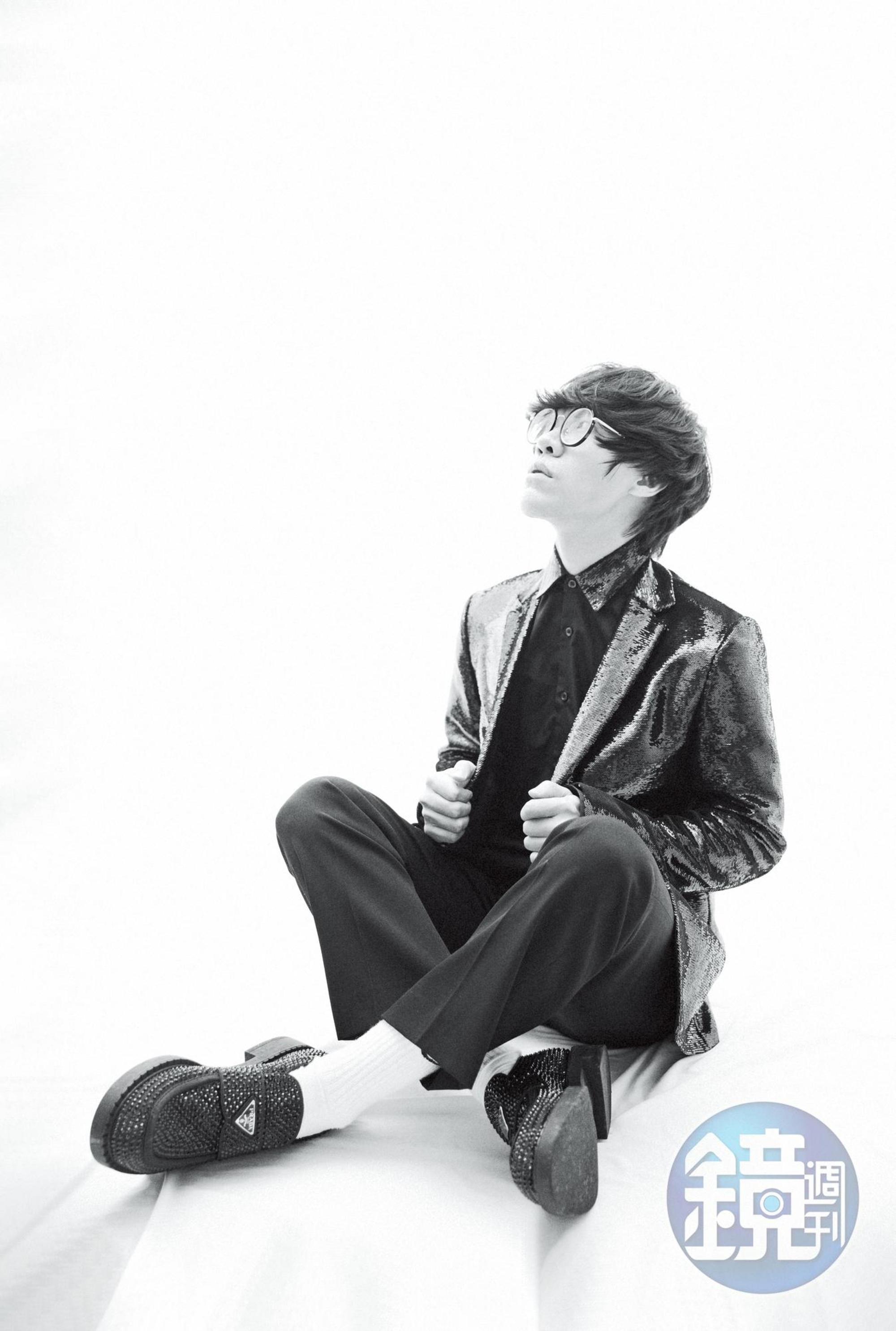 盧廣仲說吉他是很好的存在,人際關係並不一定如人所願,但不管在人生的那一點彈了吉他,它一定有聲音回饋給你。