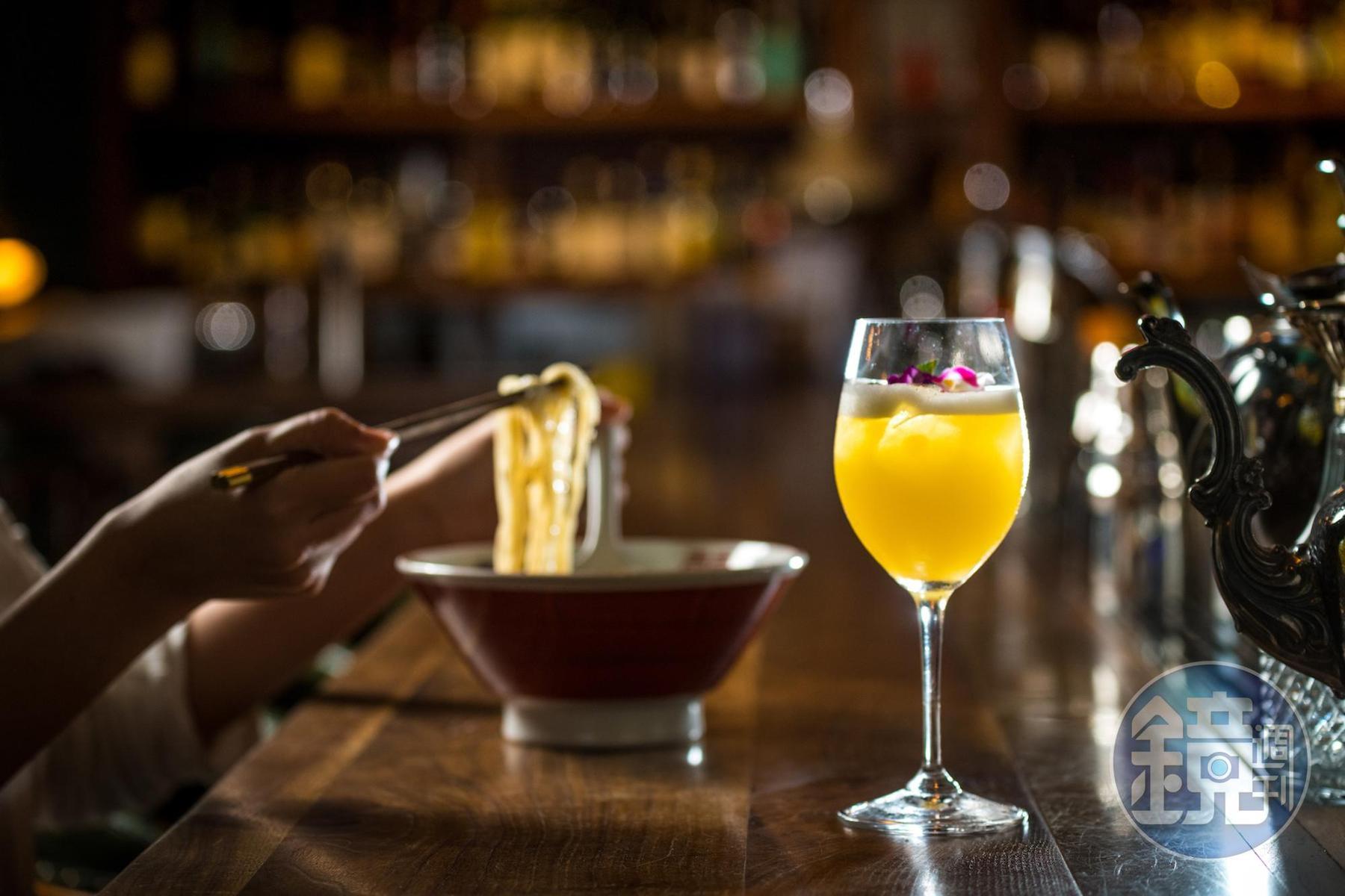 台南超人氣酒吧「Bar Home」與台中米其林推薦餐廳「元YUAN」合作獨家餐點。