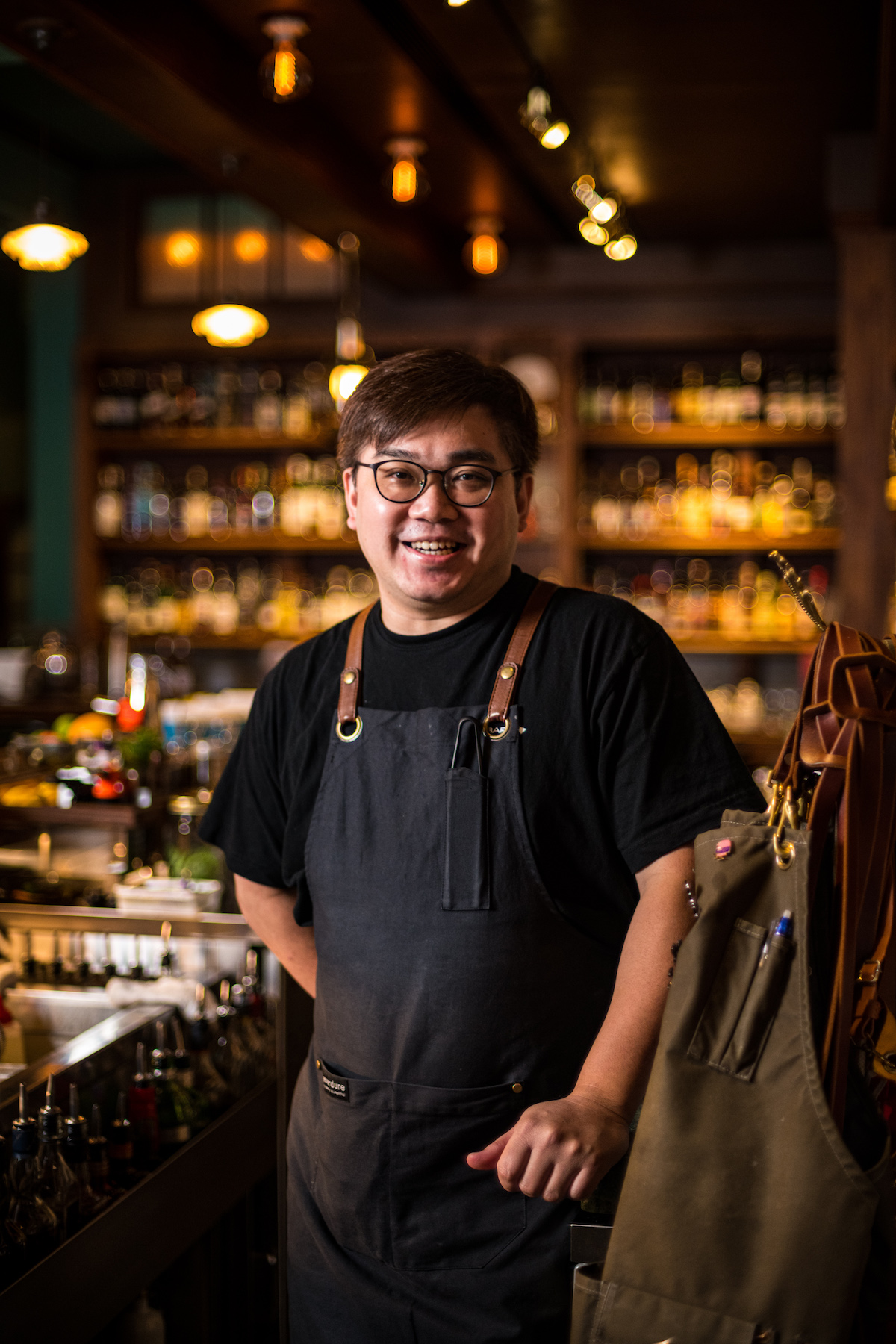 人稱「酒吧南霸天」的Bar Home負責人黃奕翔，率先帶起台南酒吧革新風潮。