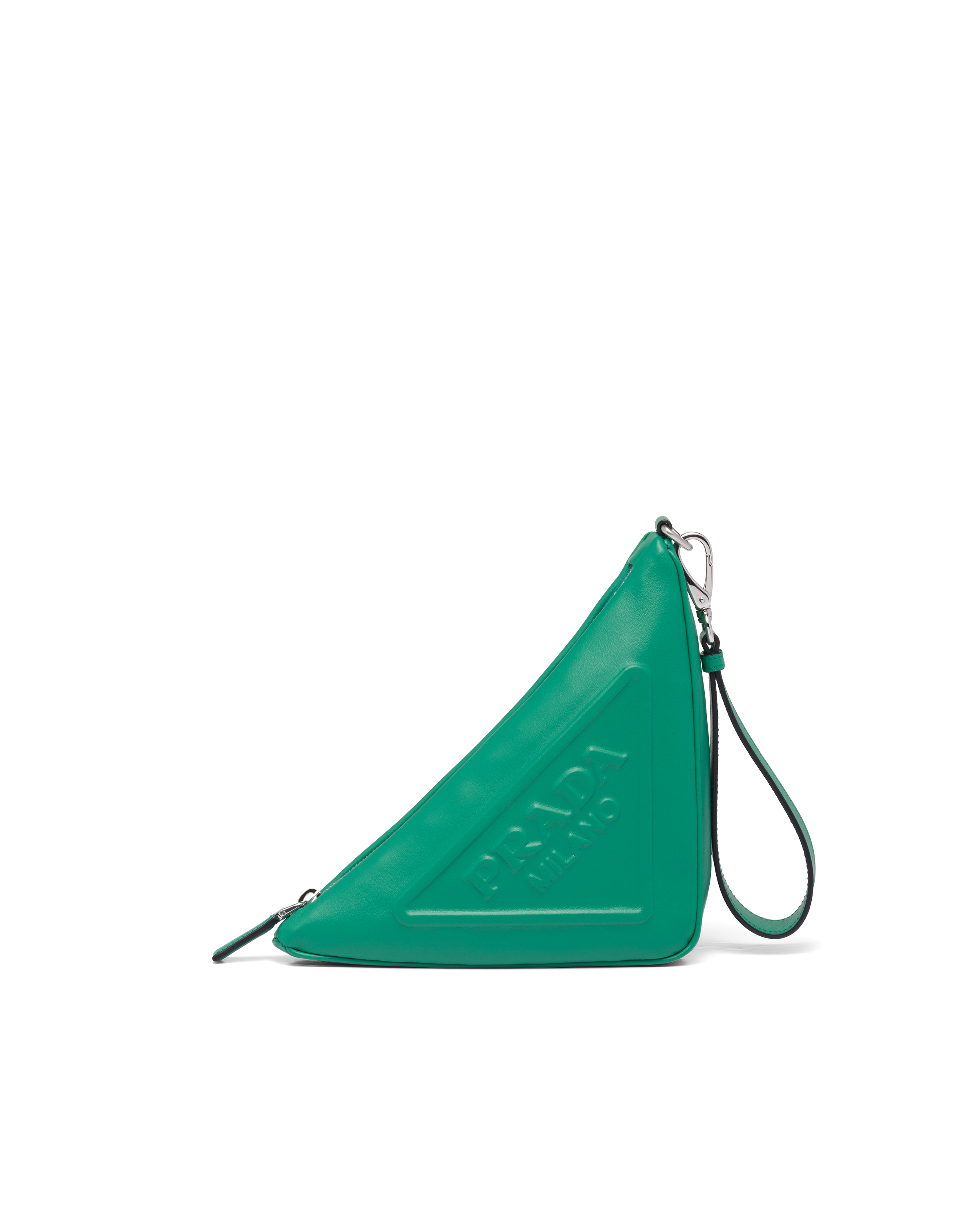 Triangle小牛皮三角手提包。NT$48,000（PRADA提供）