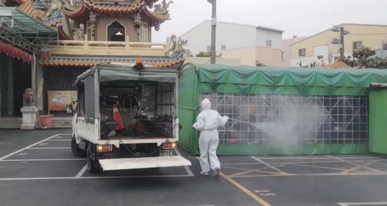 台南市確診父子足跡集中在安南區廟口及小吃，環保局已完成清消。（台南市政府提供）