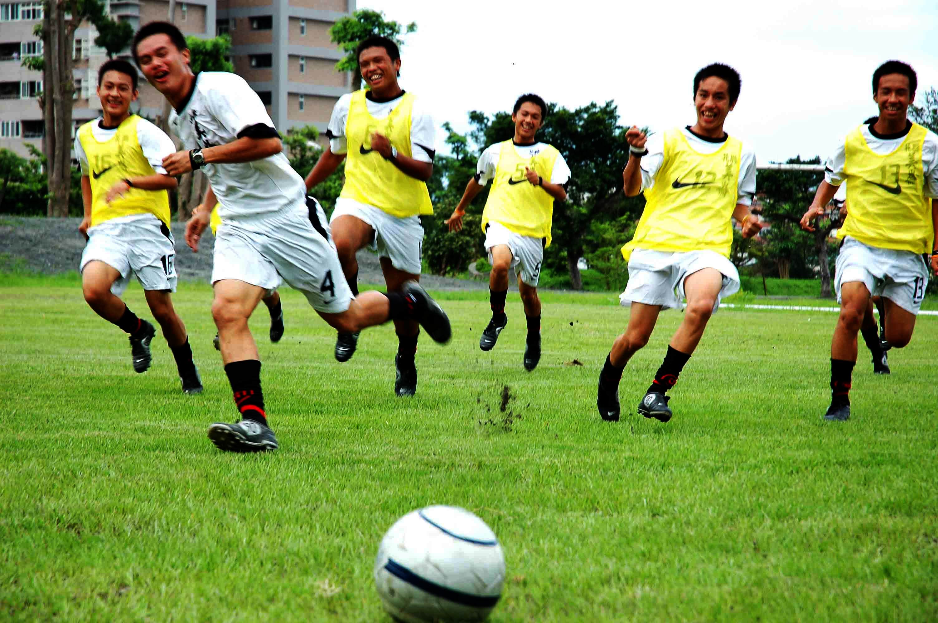盧維君看好楊力州說故事的能力，後者因《奇蹟的夏天》與張榮吉導演共同獲得金馬獎最佳紀錄片。（後場音像提供） 