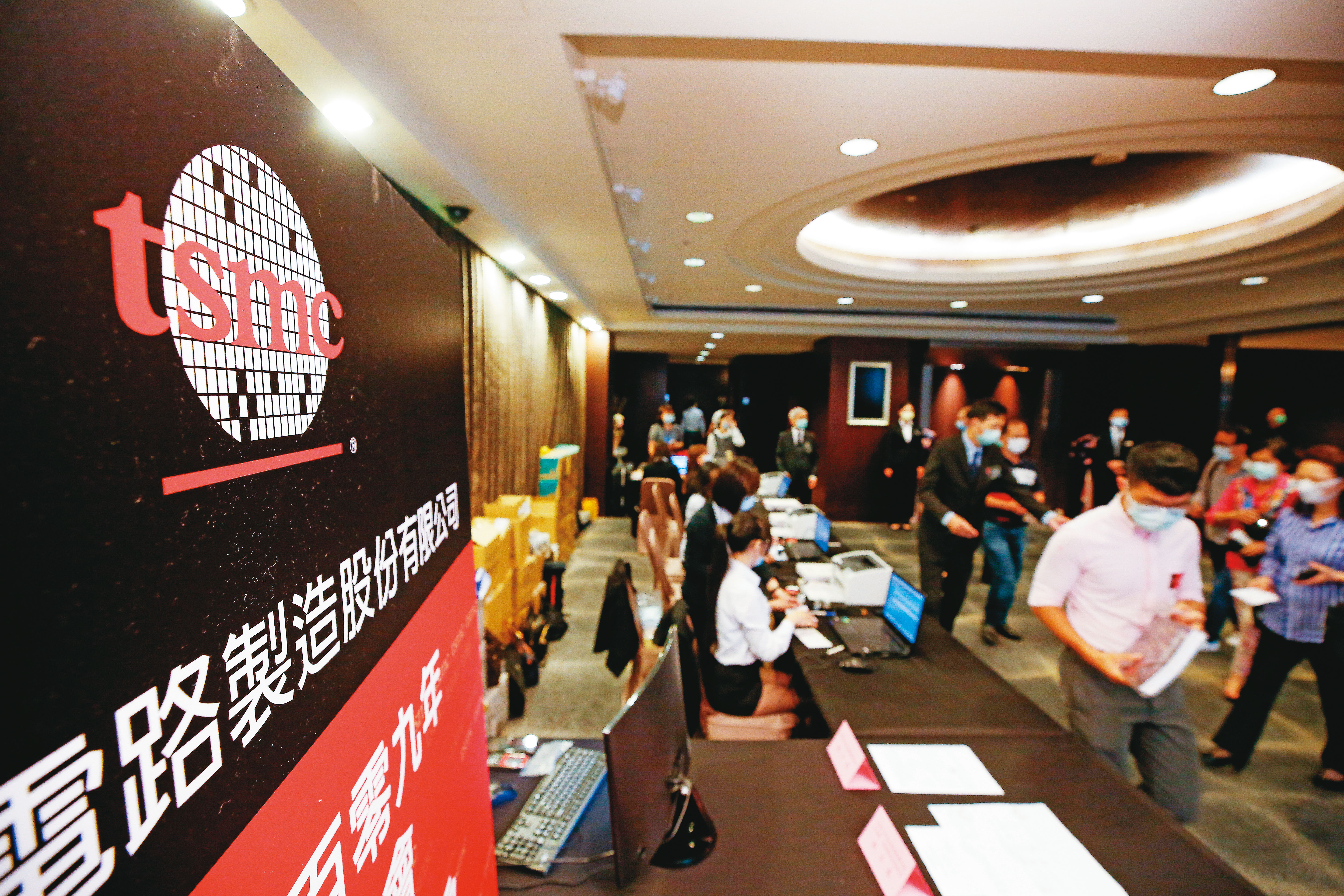 長期持有好公司股票，例如台積電，必能跟著公司營運獲利向上持續賺錢。