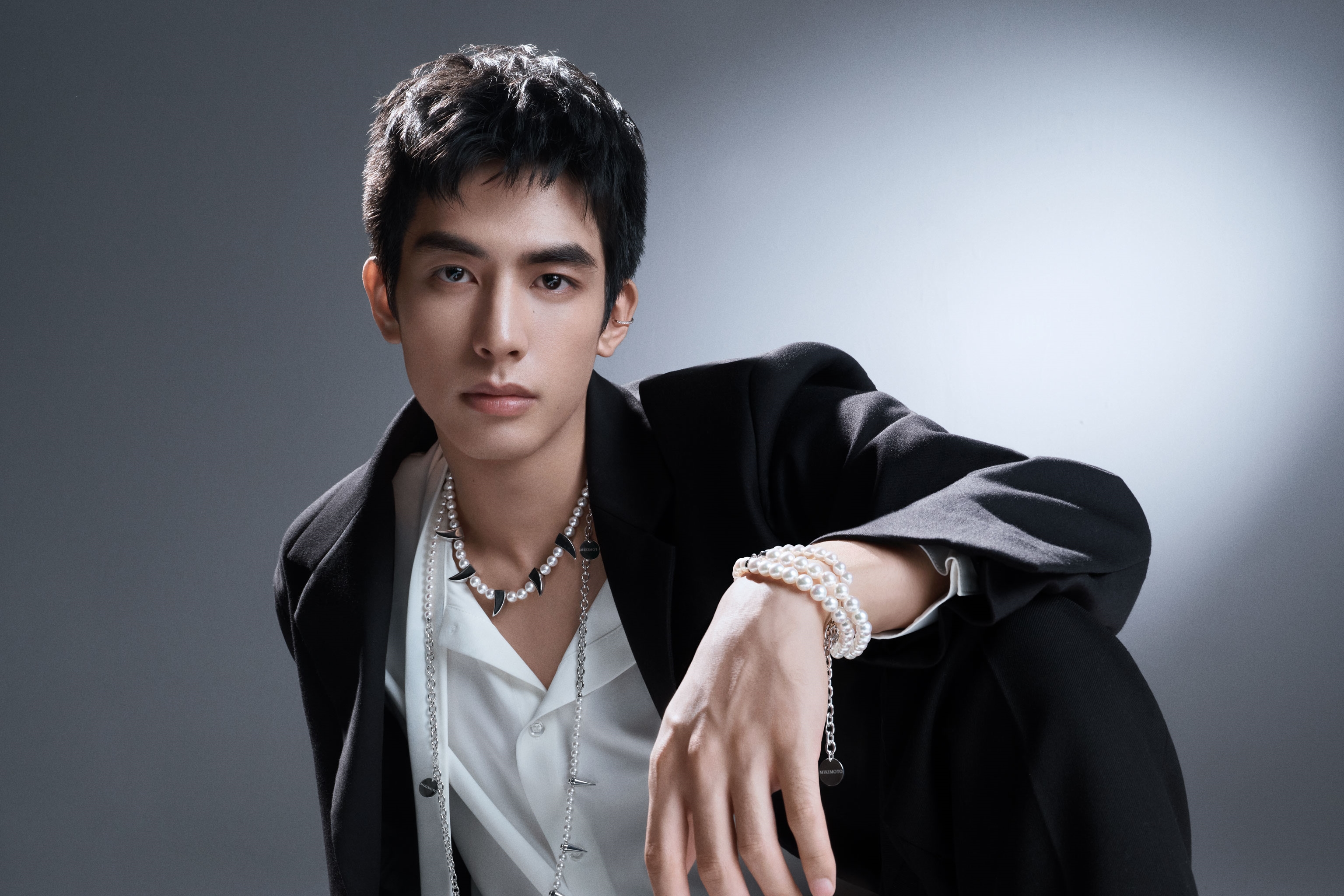 宋威龍擔任MIKIMOTO有史以來第一位男性代言人。（MIKIMOTO提供）