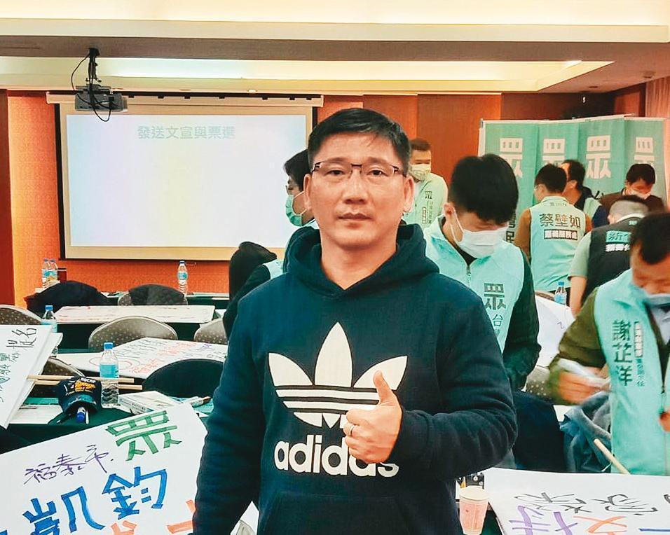 黃琦翔接受《海峽飛虹》訪問還稱讚中國高校的招聘「公開透明」,並直言太太說「留在這邊挺好的」。(翻攝黃琦翔臉書)