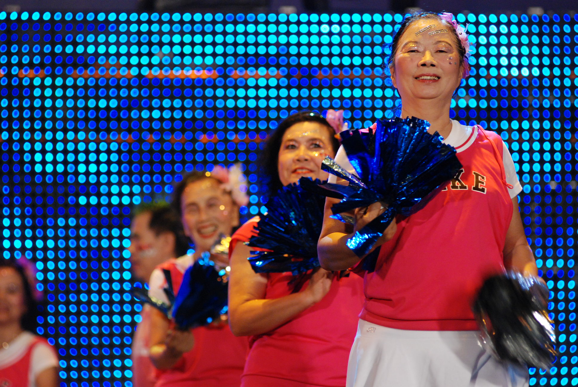 楊力州的紀錄片《青春啦啦隊》以銀髮族跳啦啦隊的故事為主題。 （後場音像提供）