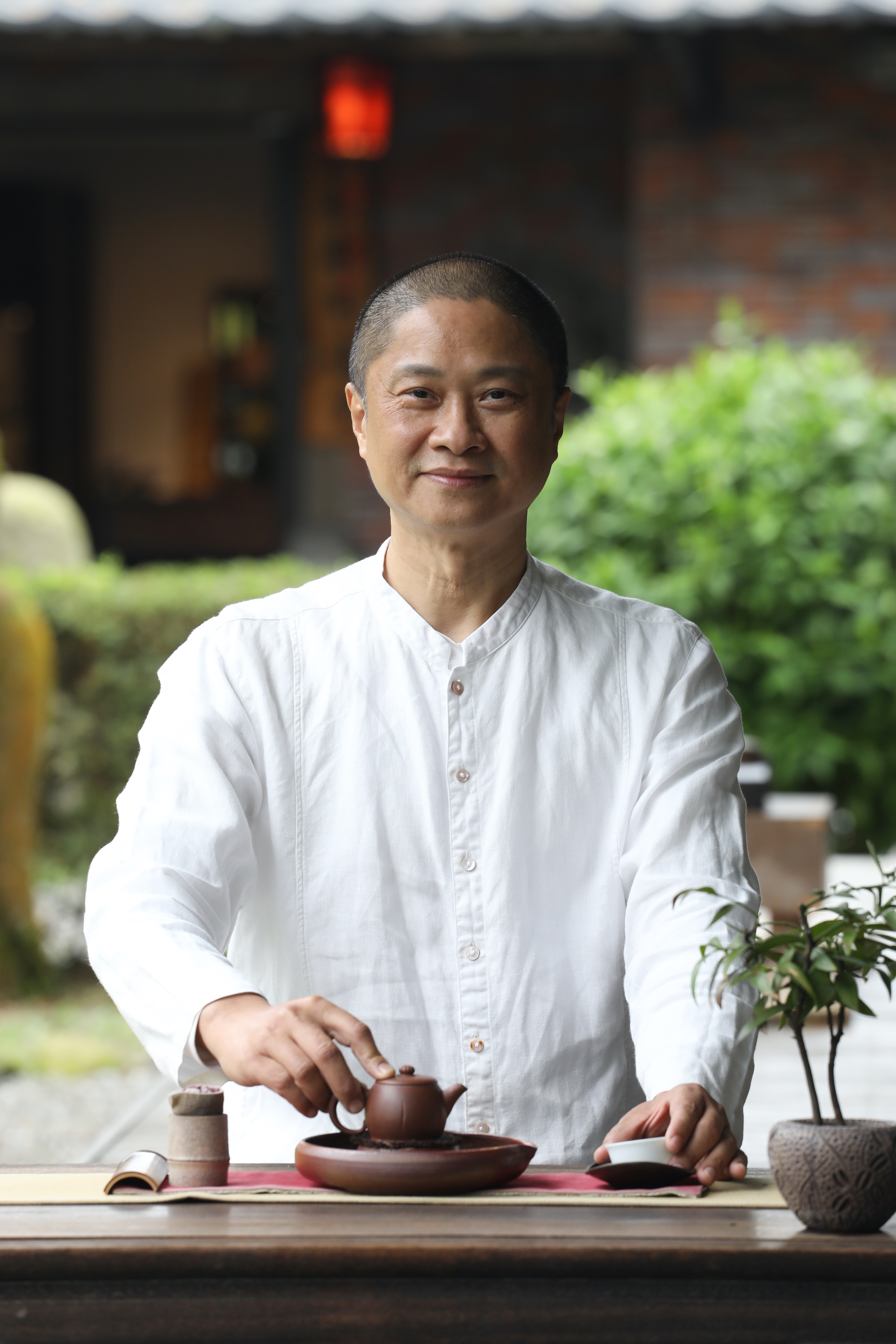 創辦人陳健宏帶領團隊摘下台灣首屆米其林綠星獎項，希望素食走入人們的飲食日常。