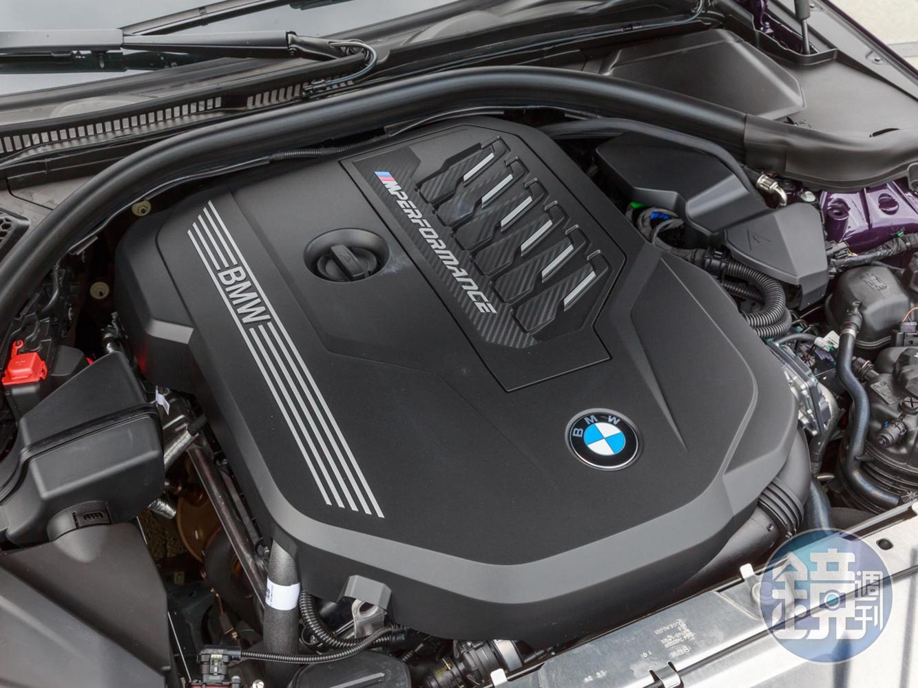 搭載BMW原廠代號B58的經典3.0升M Performance TwinPower Turbo渦輪增壓直列六缸引擎，可輸出374匹最大馬力及51kgm最大扭力。