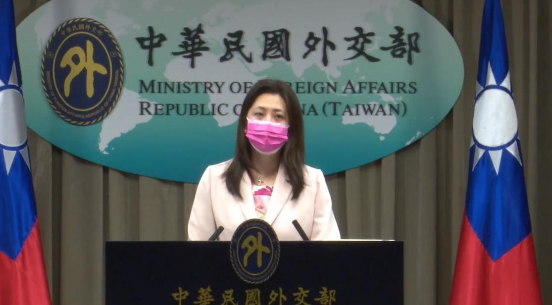 外交部發言人歐江安15日表示，目前有32位國人在烏克蘭，外交部敦促國人儘速離開。（翻攝自外交部YT頻道）
