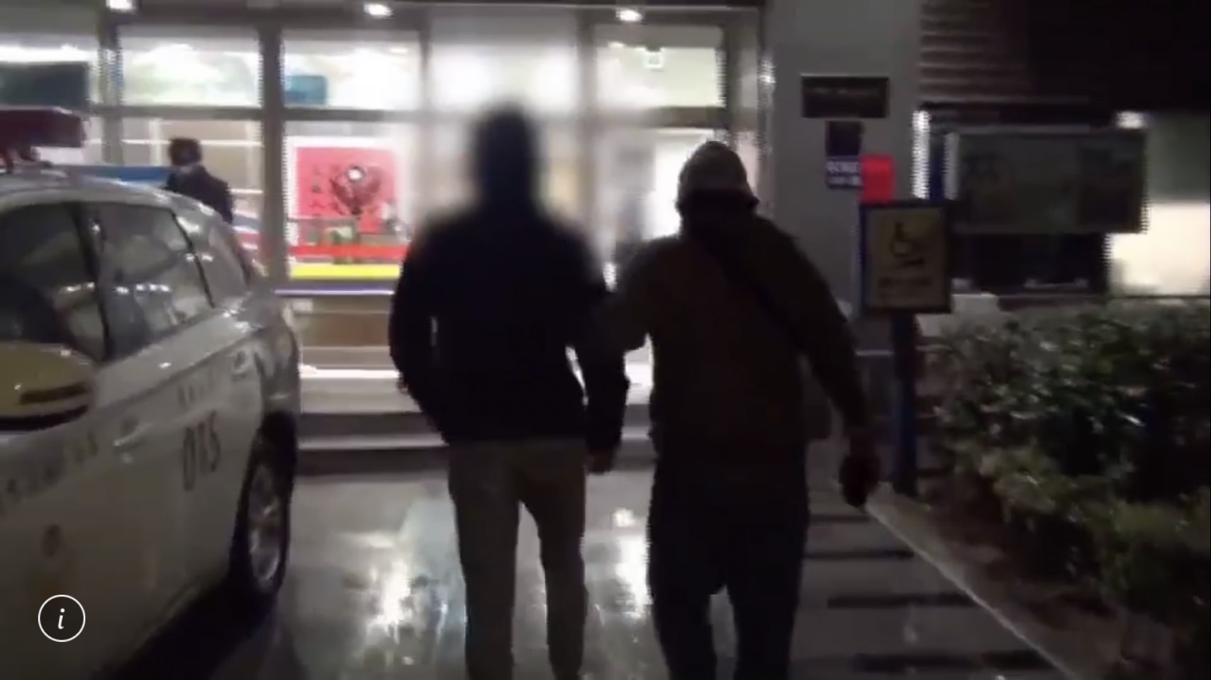 警方調查後循線將樊男（右）逮捕到案。（翻攝畫面）