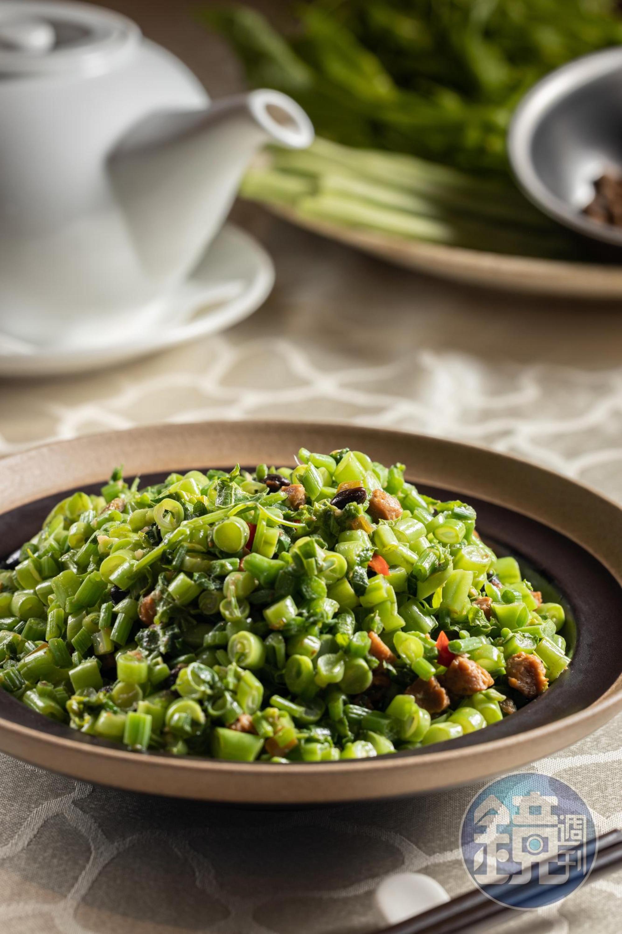 「豉椒蒼蠅頭」炒得清脆爽口,用屏東豆豉提出甘味。(260元/份)