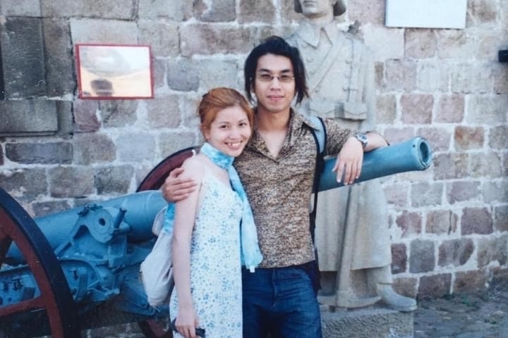 張士祺（左）與袁韞淳（右）是輔大系對，愛情長跑多年，於公於私都是最佳拍檔。（朵芙時尚國際提供）