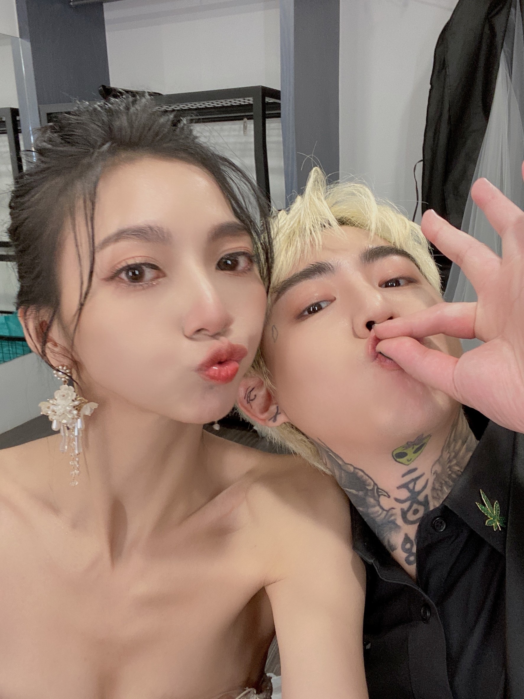 莉婭直言謝和弦暈船。（莉婭提供）