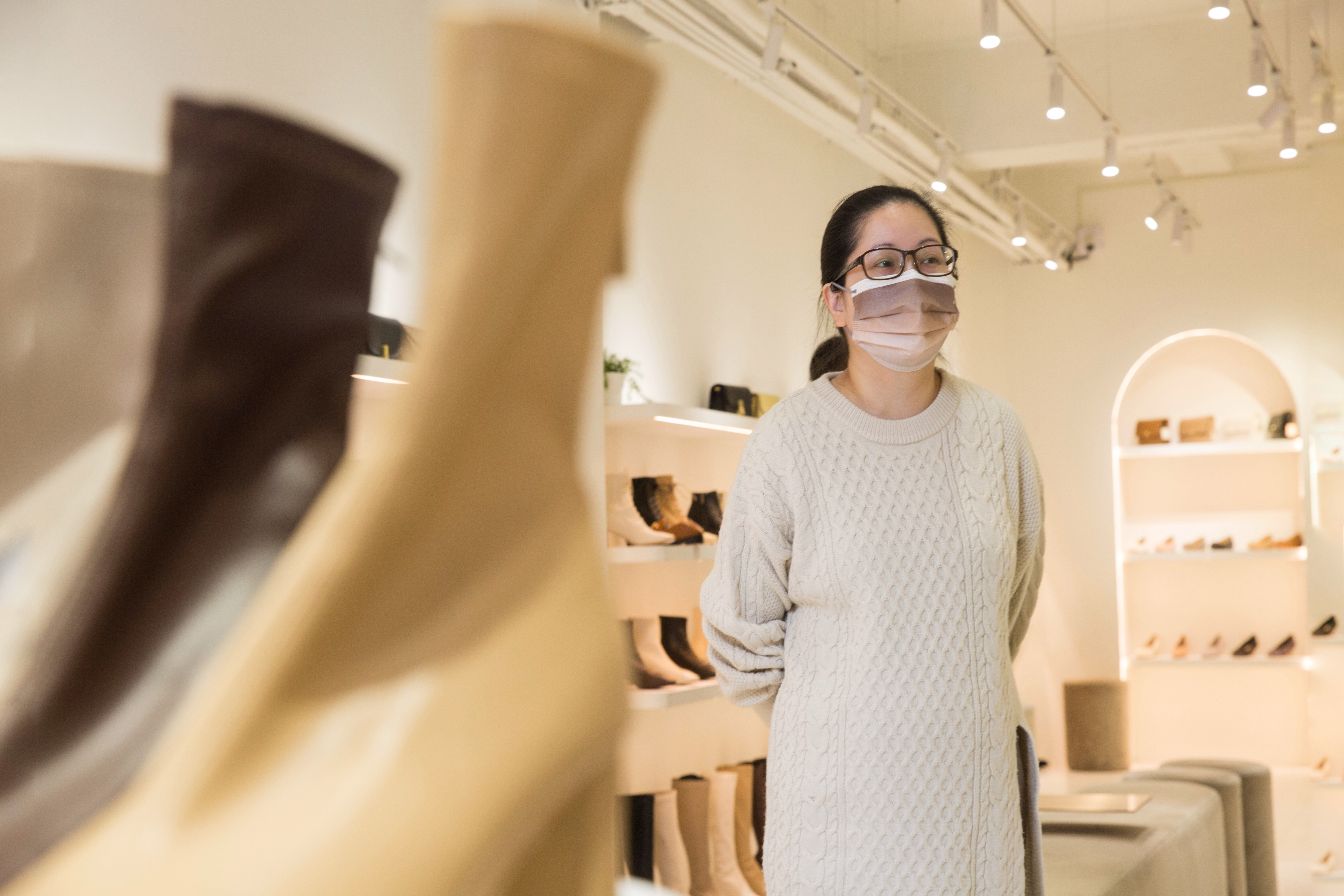 電商女鞋品牌D+AF創辦人袁韞淳創業17年來首度接受媒體專訪。