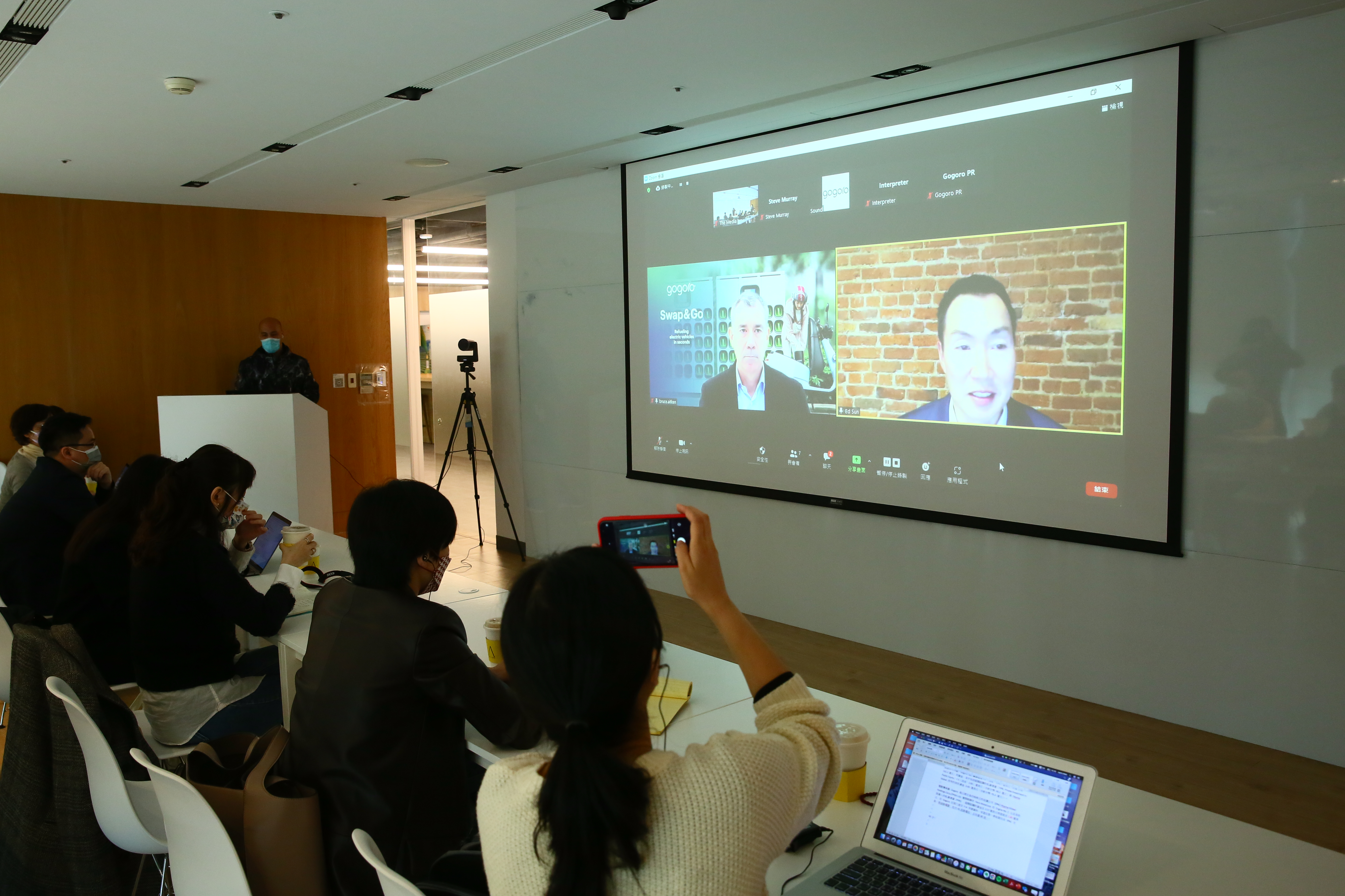 Gogoro預告最快3月初有赴美借殼上市的最新進展。