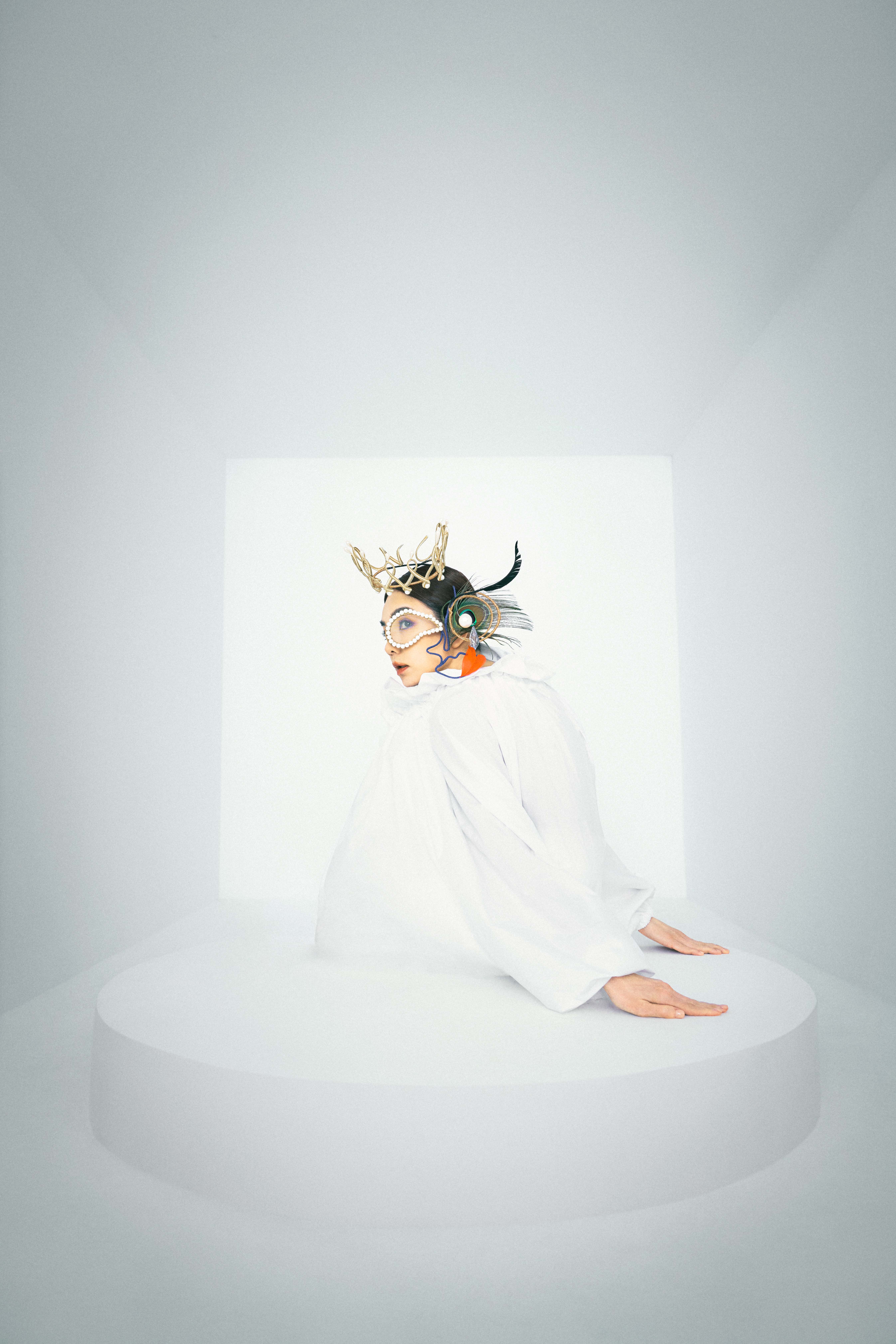 Ella陳嘉樺個人大型巡演《艾拉秀》5月28日在高雄流行音樂中心海音館登場。（寬魚國際、勁樺娛樂提供）
