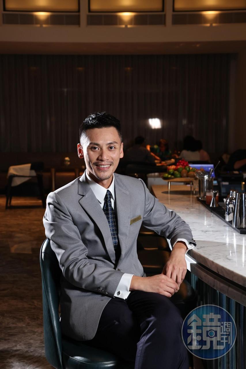 BL.T 33酒吧經理蔡家豪曾在英國倫敦擔任調酒師，尤其偏愛琴酒和琴酒特調。