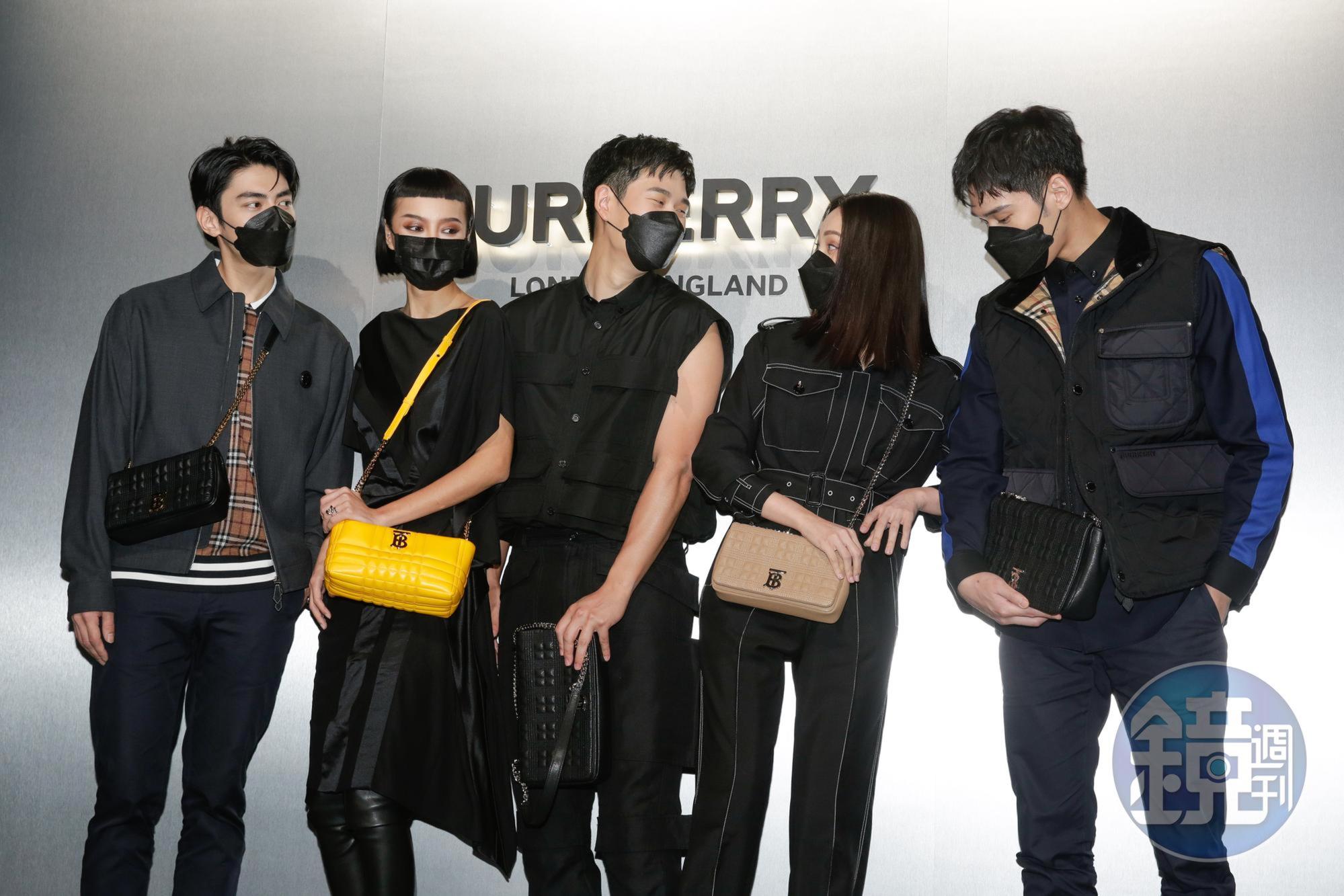 宋柏緯（左起）、李函、周興哲、林映唯、周予天出席BURBERRY 2022年春夏發表會。