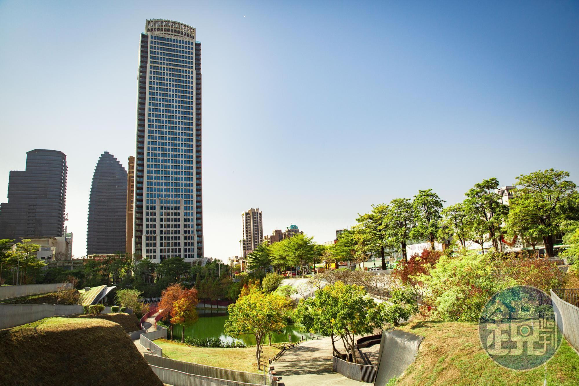 即將於2022年第二季完工的聯聚瑞和大廈,位於秋紅谷生態公園首排,共43層樓高172.8公尺,是中台灣最高的住宅大廈。