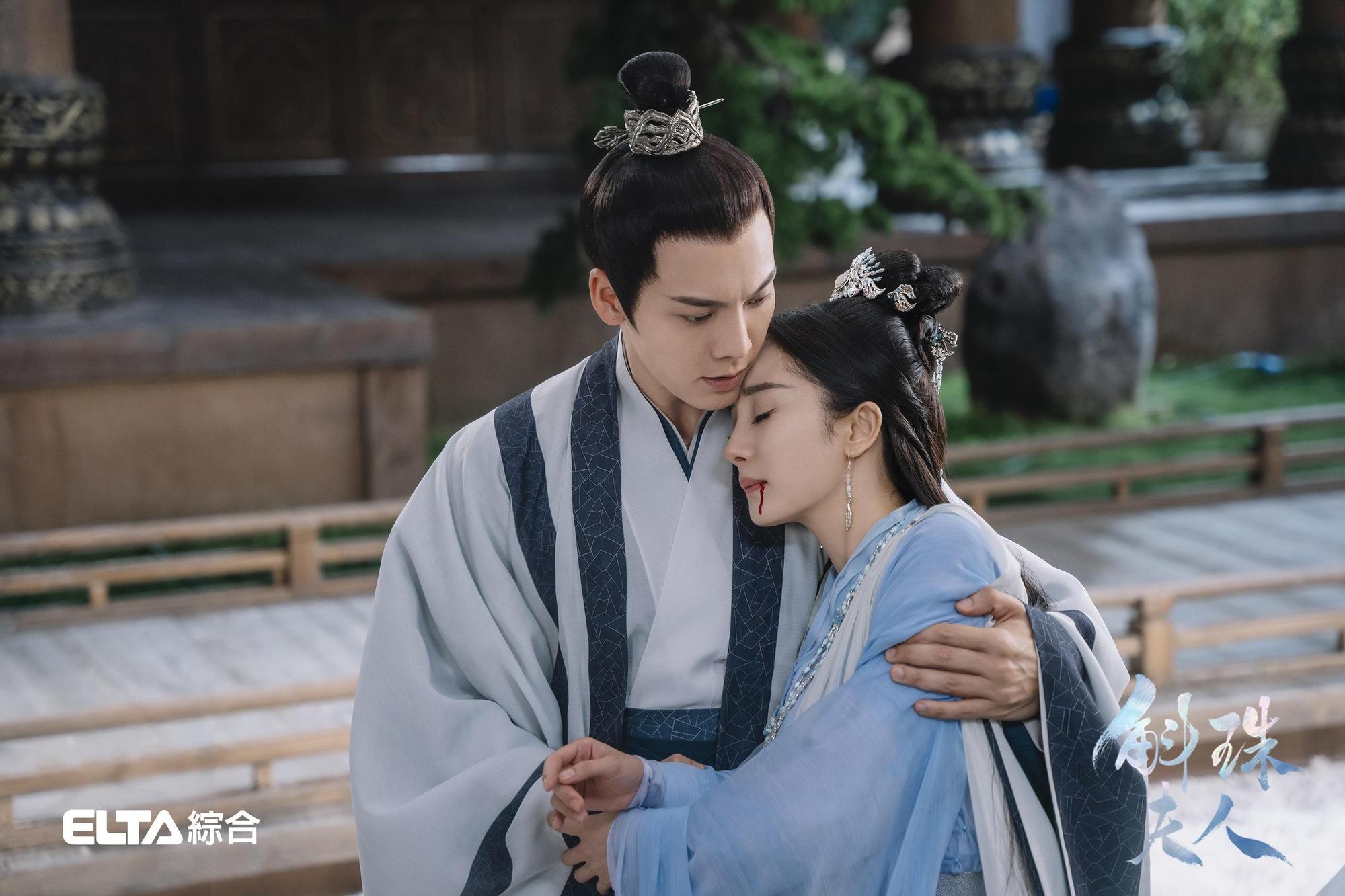 陳偉霆嘴甜誇楊冪是他抱過的女藝人中最輕的。(愛爾達綜合台提供)