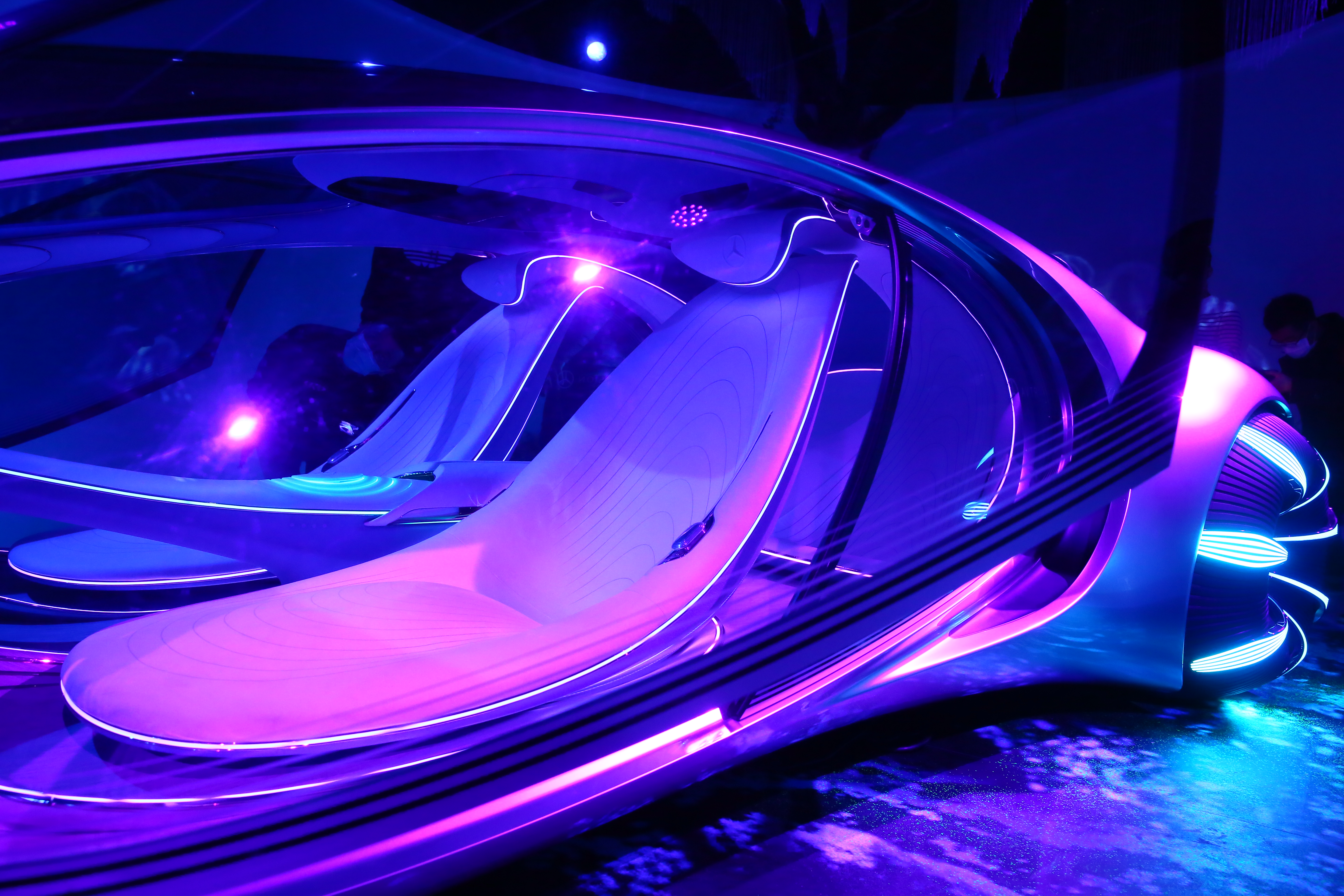 概念車「VISION AVTR」於台北BELLAVITA寶麗廣場1樓展出，時間僅到3月6日為止。