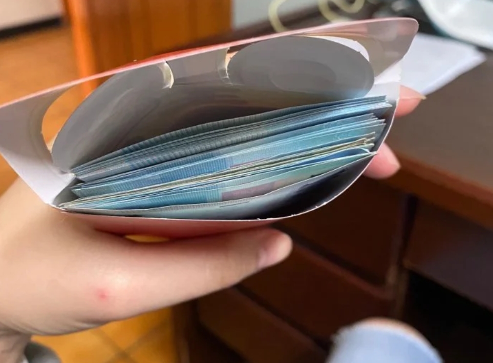 有名女網友在網路論壇po文，指自己過年前3天收到爸爸包的5萬元大紅包。（翻攝自Dcard論壇）