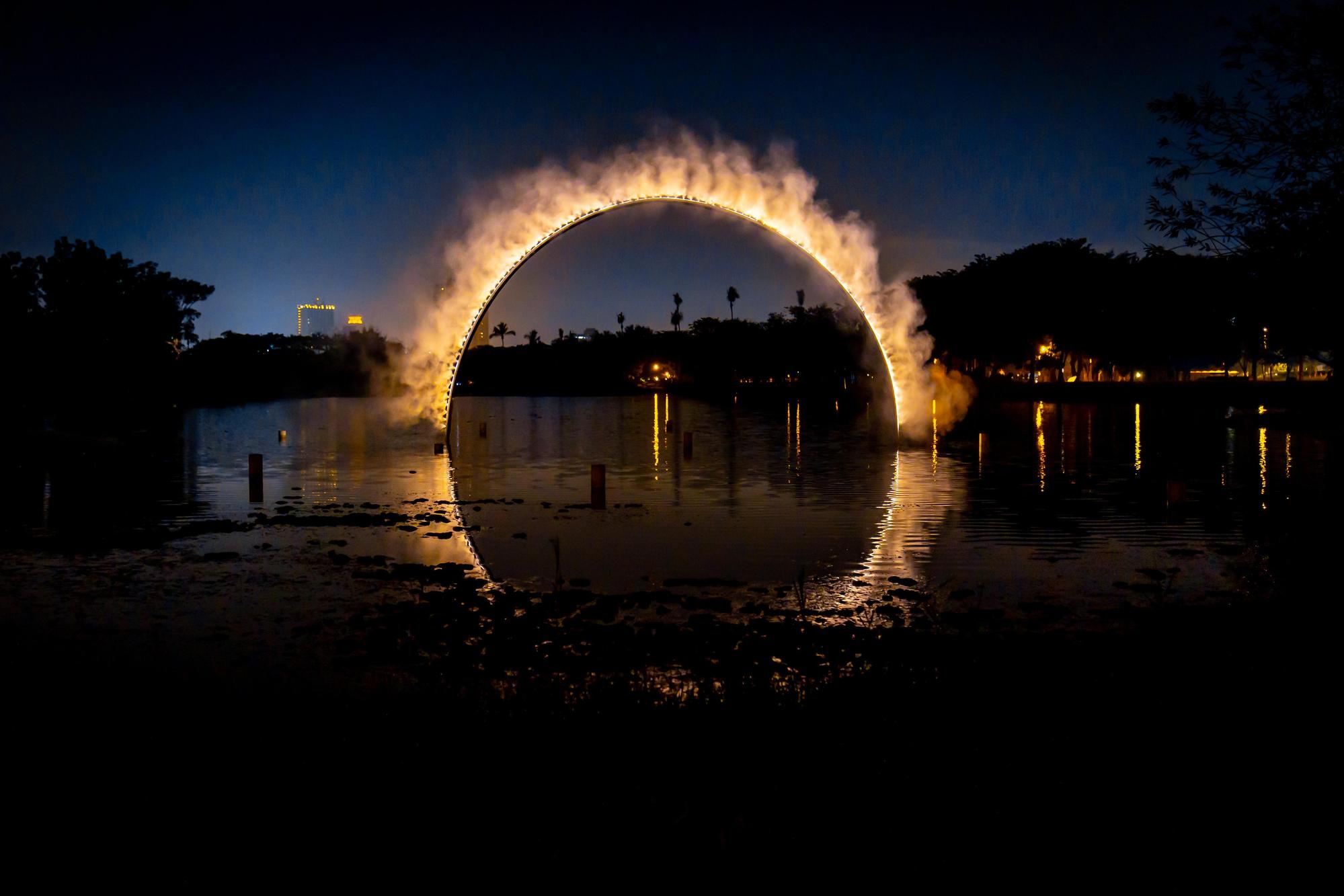 《弧零：月食 Arc Zero: Eclipse》─James Tapscott