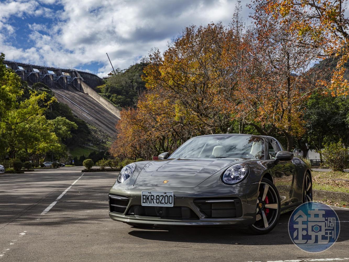 PORSCHE 911 Targa 4S