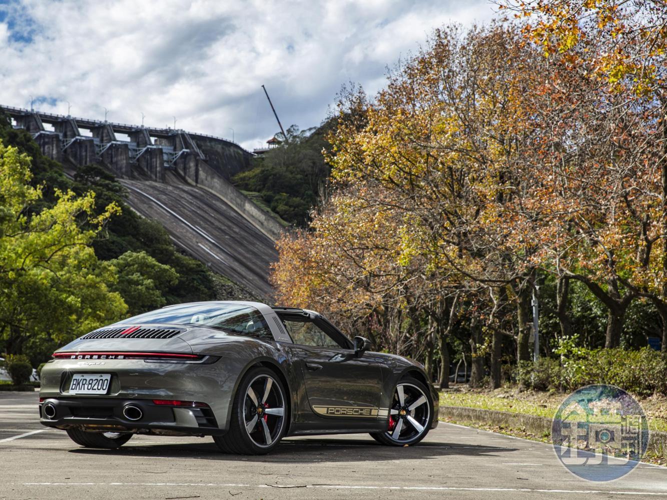 PORSCHE 911 Targa 4S