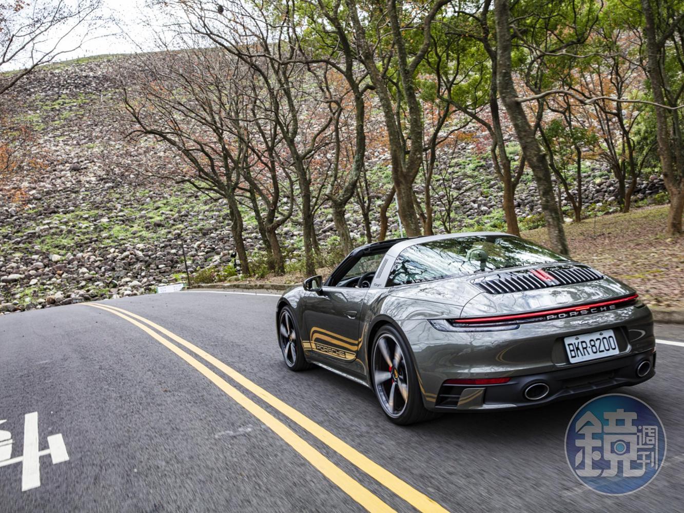 PORSCHE 911 Targa 4S