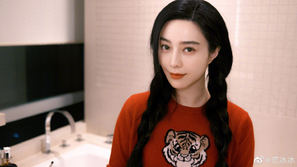 范冰冰在逃稅風波後仍寄情演藝圈，最近傳出在韓國客串韓劇《Inseder》。（翻攝范冰冰微博）