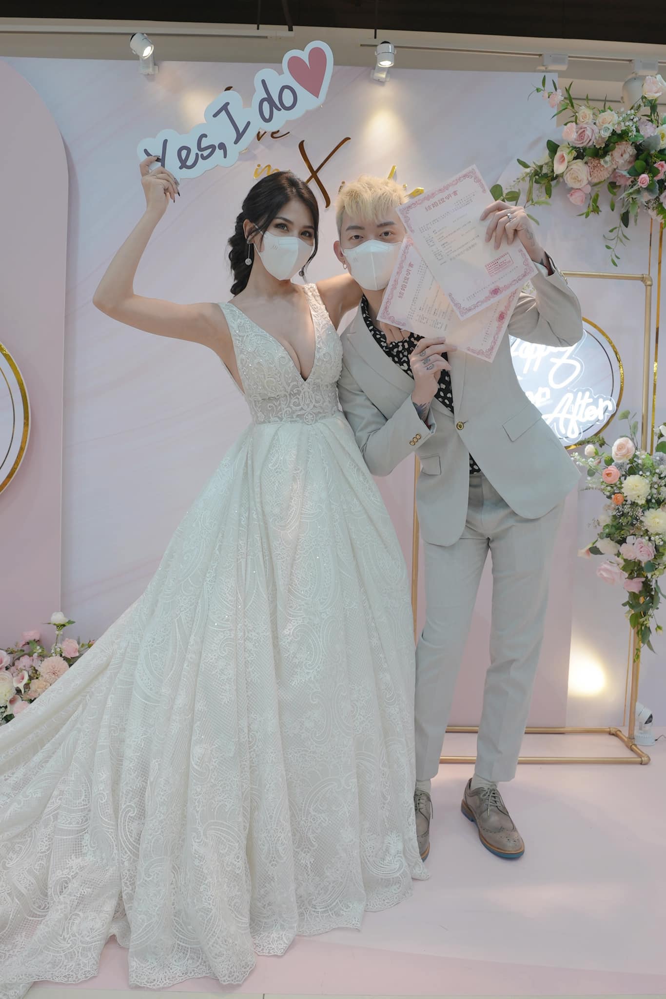 蕾菈選在今天結婚，不但是老公湯宇的生日，同時也是結婚紀念日。（翻攝自蕾菈 Lyla臉書）