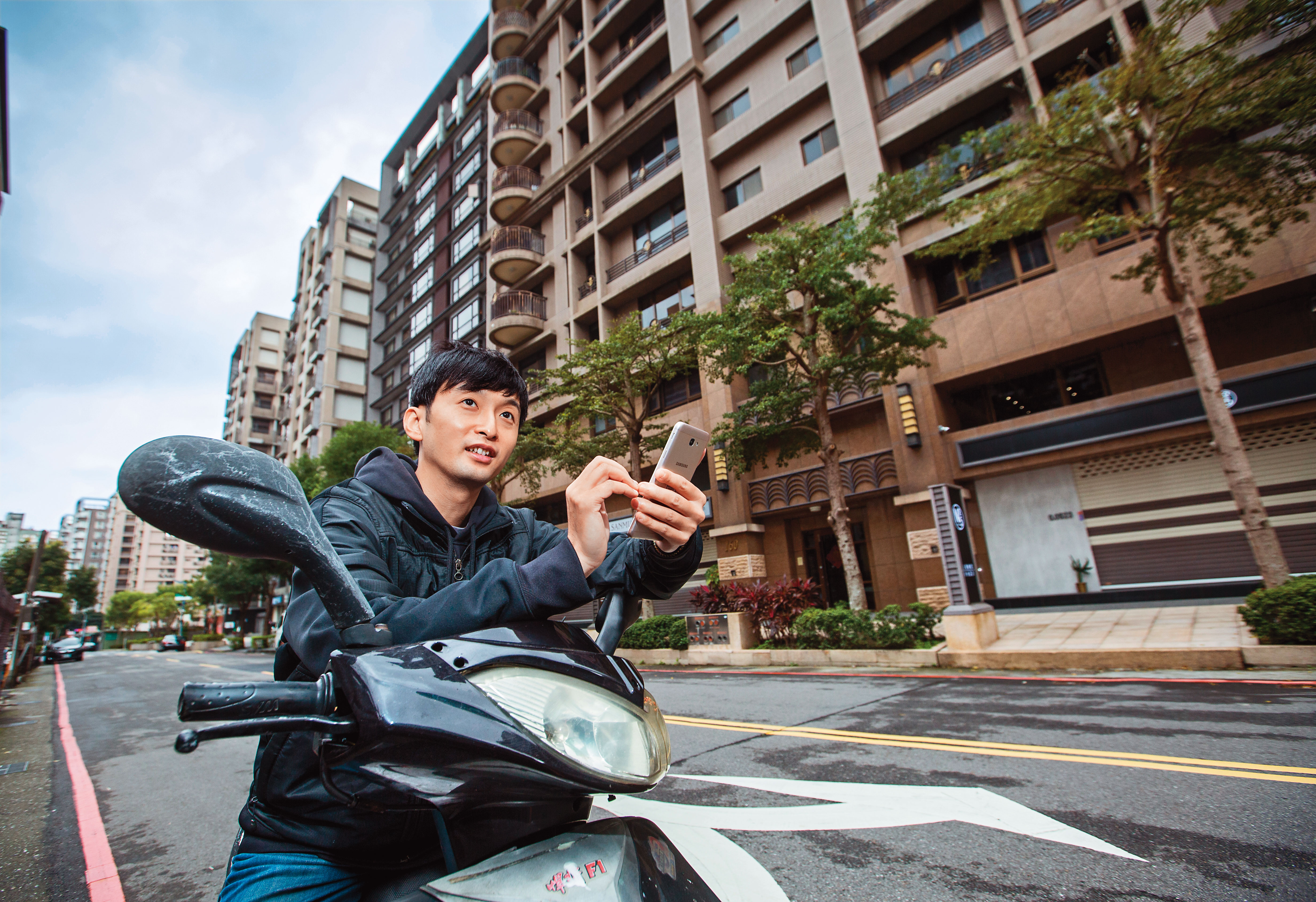 37歲包租公顏博志隨時找尋投資機會，如今在5都坐擁房屋收租，身價翻漲數倍。