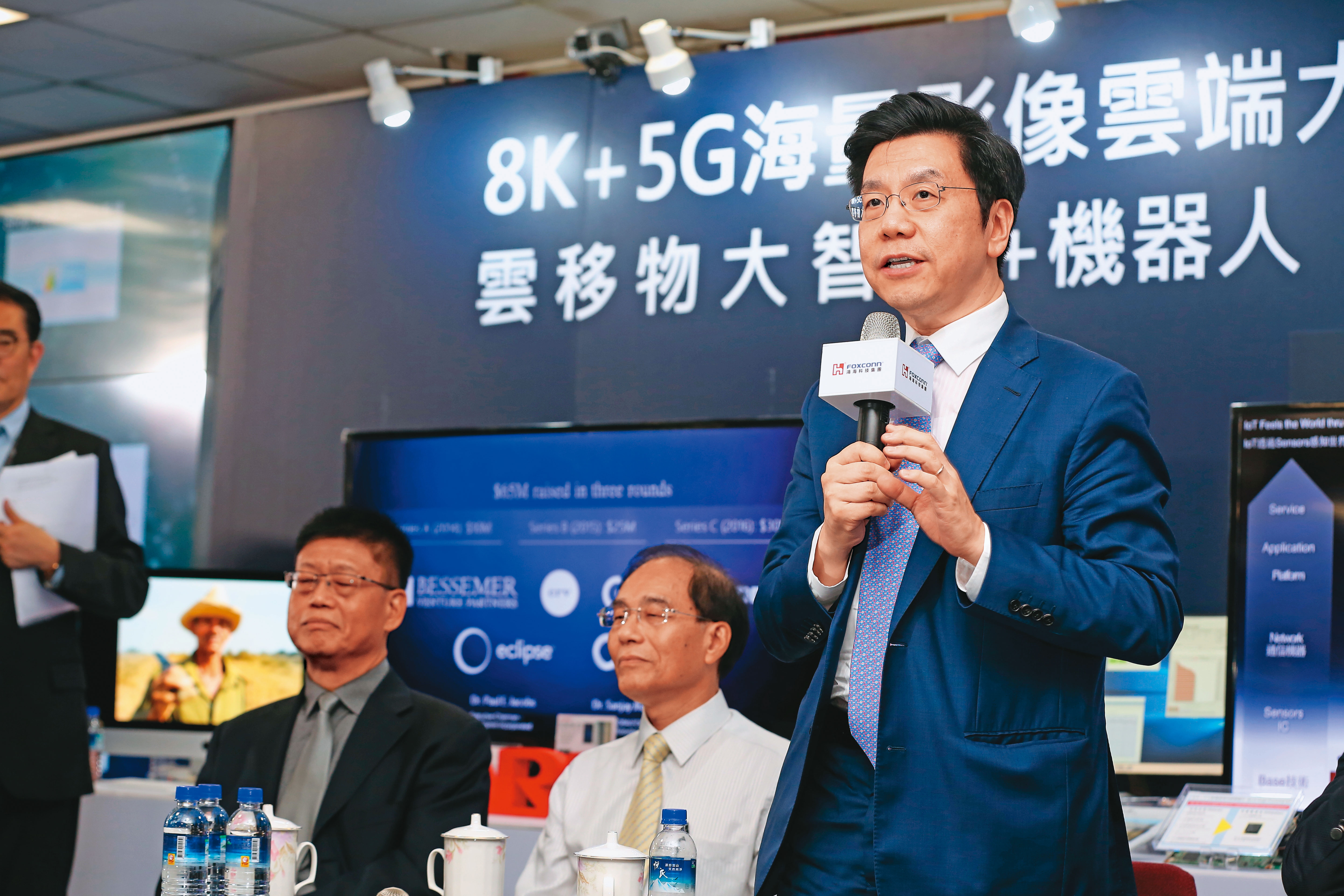 創新工廠董事長李開復在自己的新作書籍中，也提及了量子電腦，將對AI帶來翻天覆地的改變。