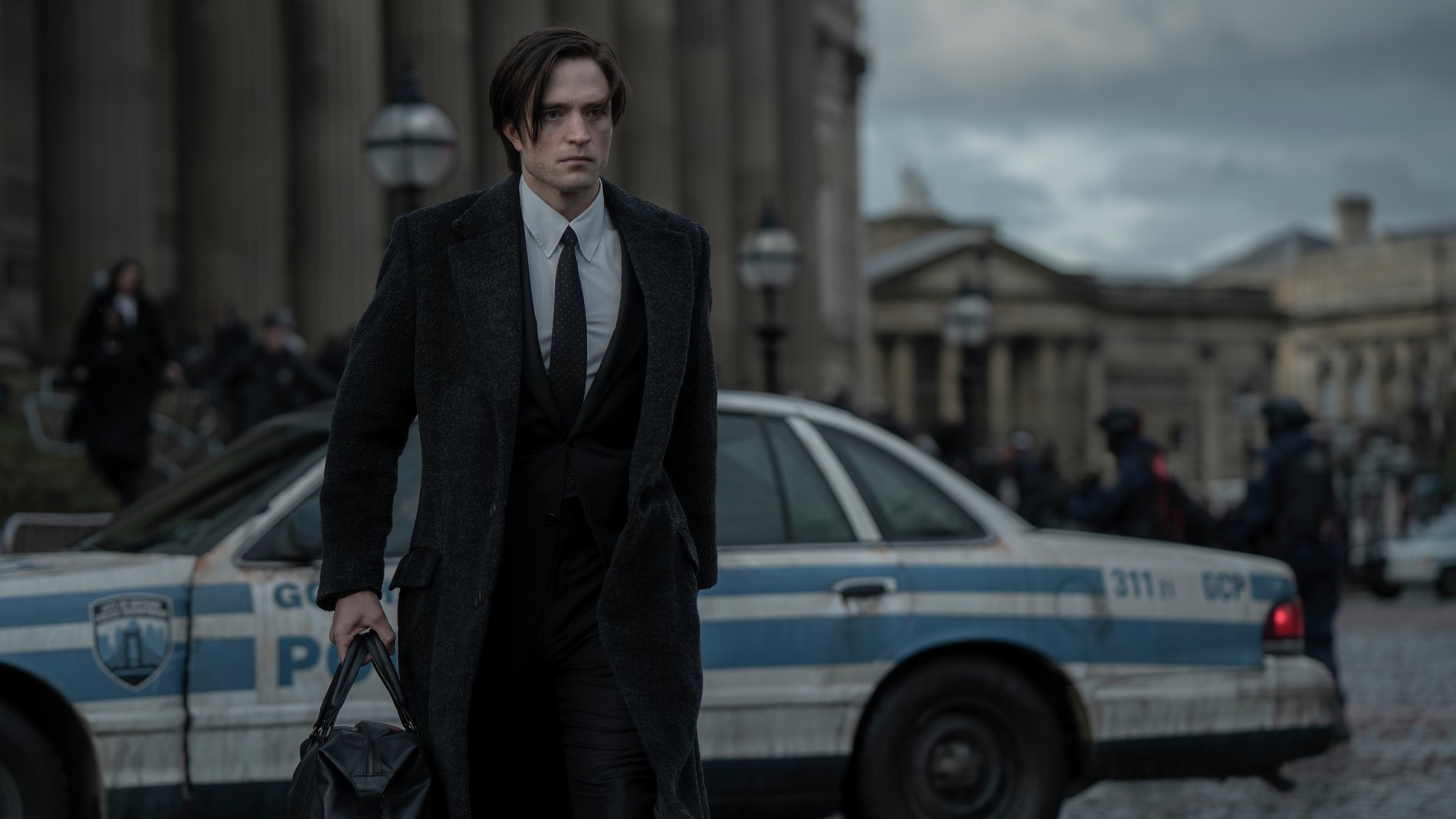 新一代蝙蝠俠羅伯派汀森，充滿了憂鬱與虛無飄渺的氣息。（華納兄弟提供）