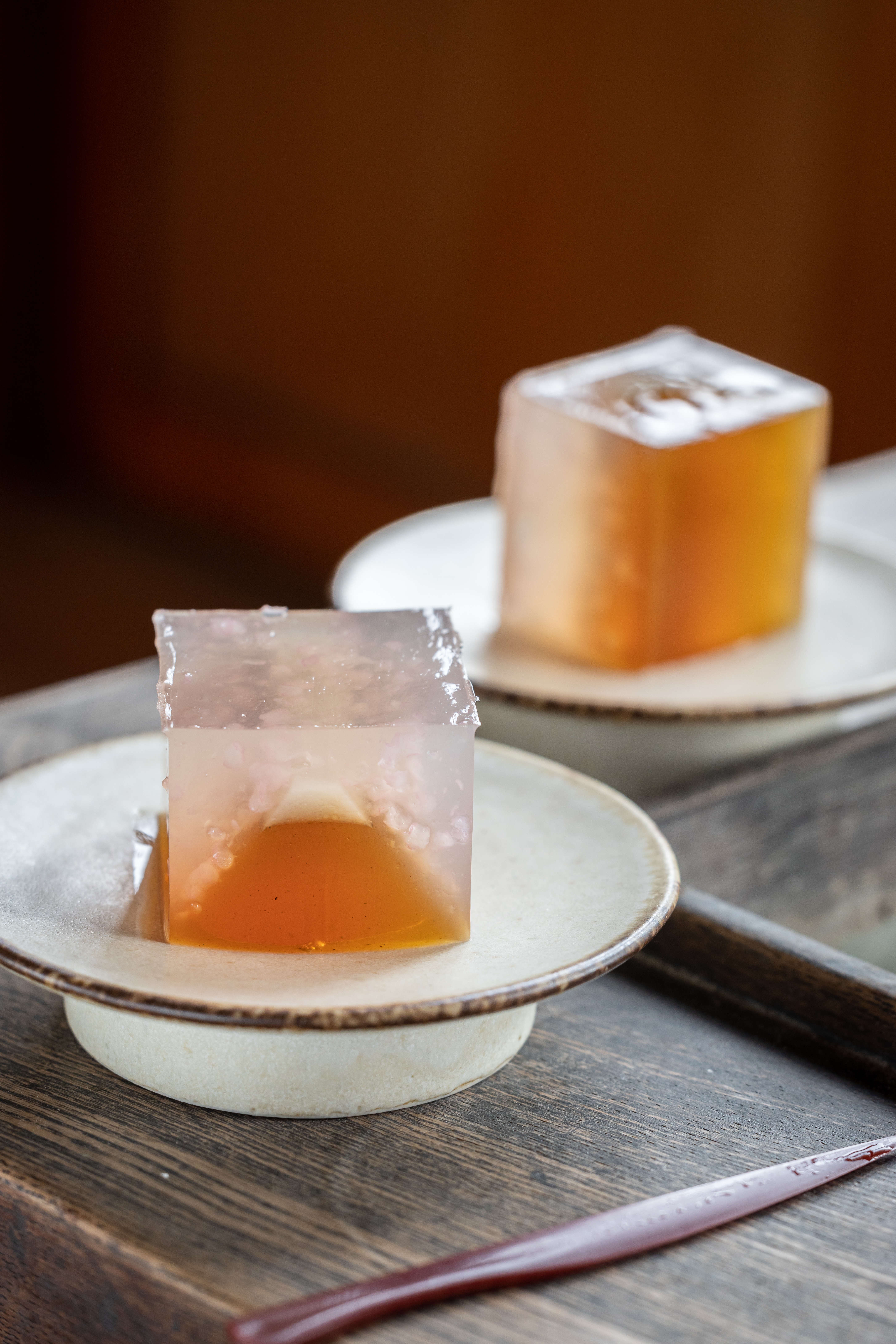 春季的「富士山錦玉」用玫瑰口味作底,饒富春趣。(80元/個)