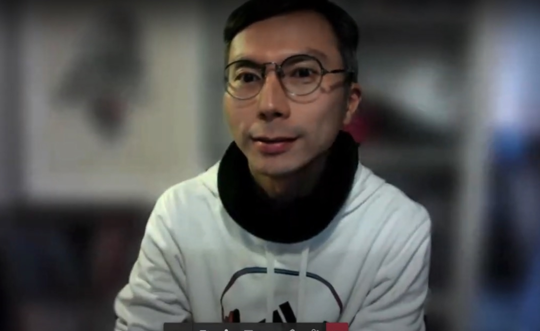 導演周冠威接受本刊視訊專訪表示,他在香港生活至今仍然安全,但也有最壞的打算。(時代革命提供)