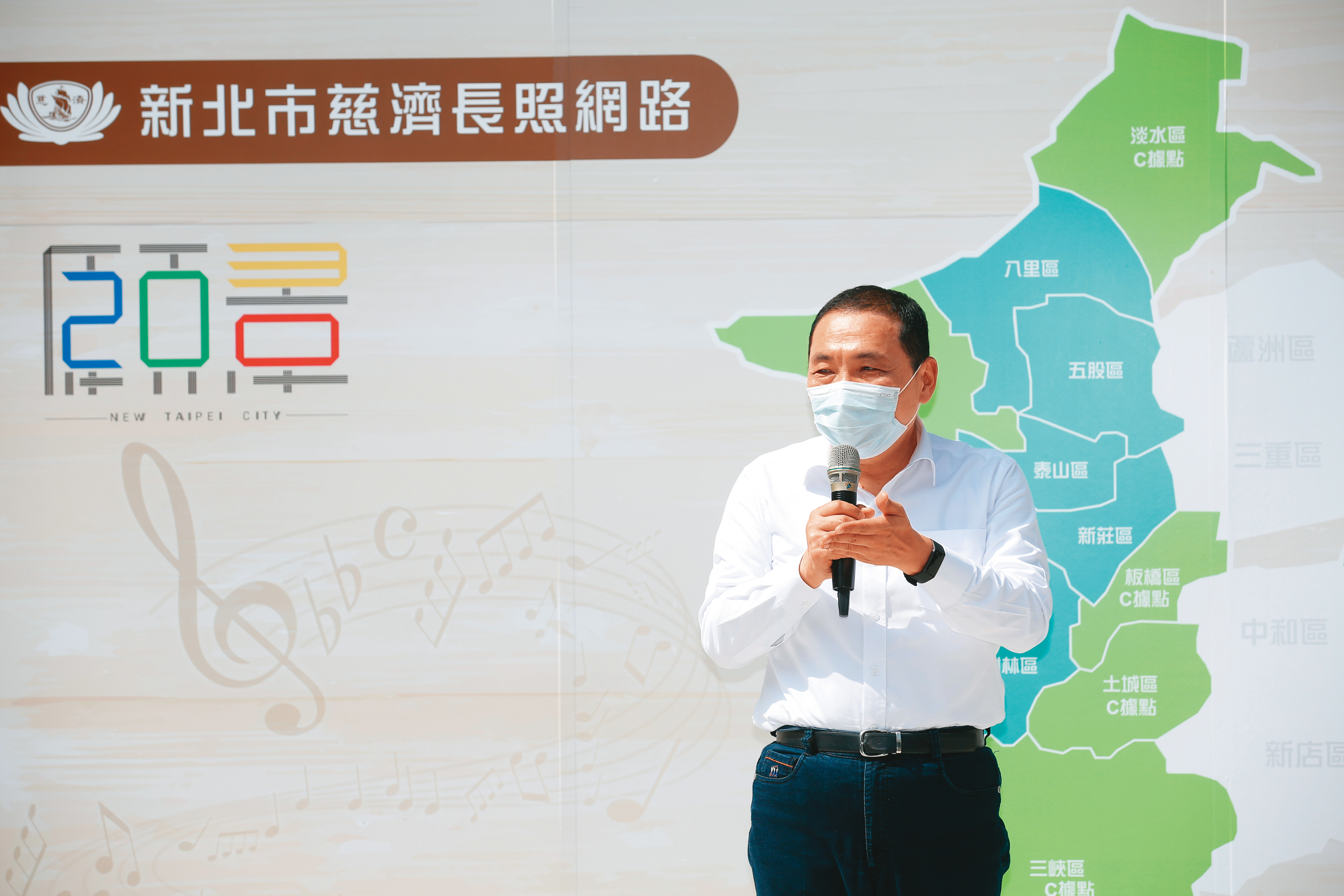 國民黨2月16日公布中央提名委員會名單,侯友宜隔天出面受訪,立刻婉拒加入。