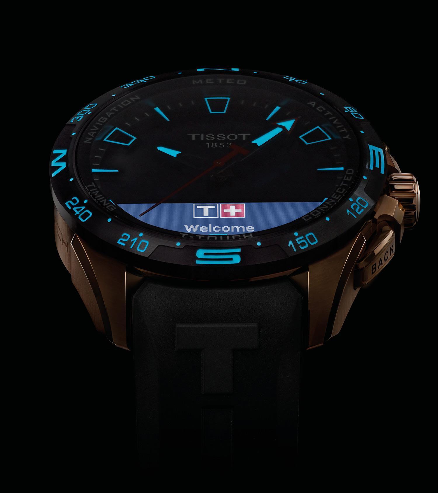 T-Touch Connect solar腕錶在錶殼的線條樣式、打磨都比較偏向傳統鐘錶的樣式，值得一提的是這次錶圈還升級成陶瓷材質，質感更佳。