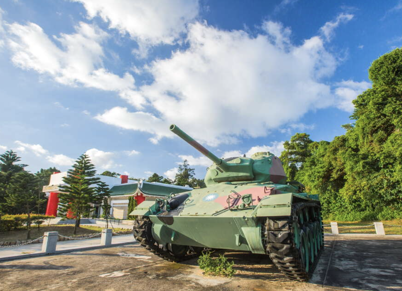 孫文學校金門學院院長教授張家麟宣示「金門和平宣言25條」，其中提到希望金門軍隊全部退出。（翻攝自金門觀光旅遊網）