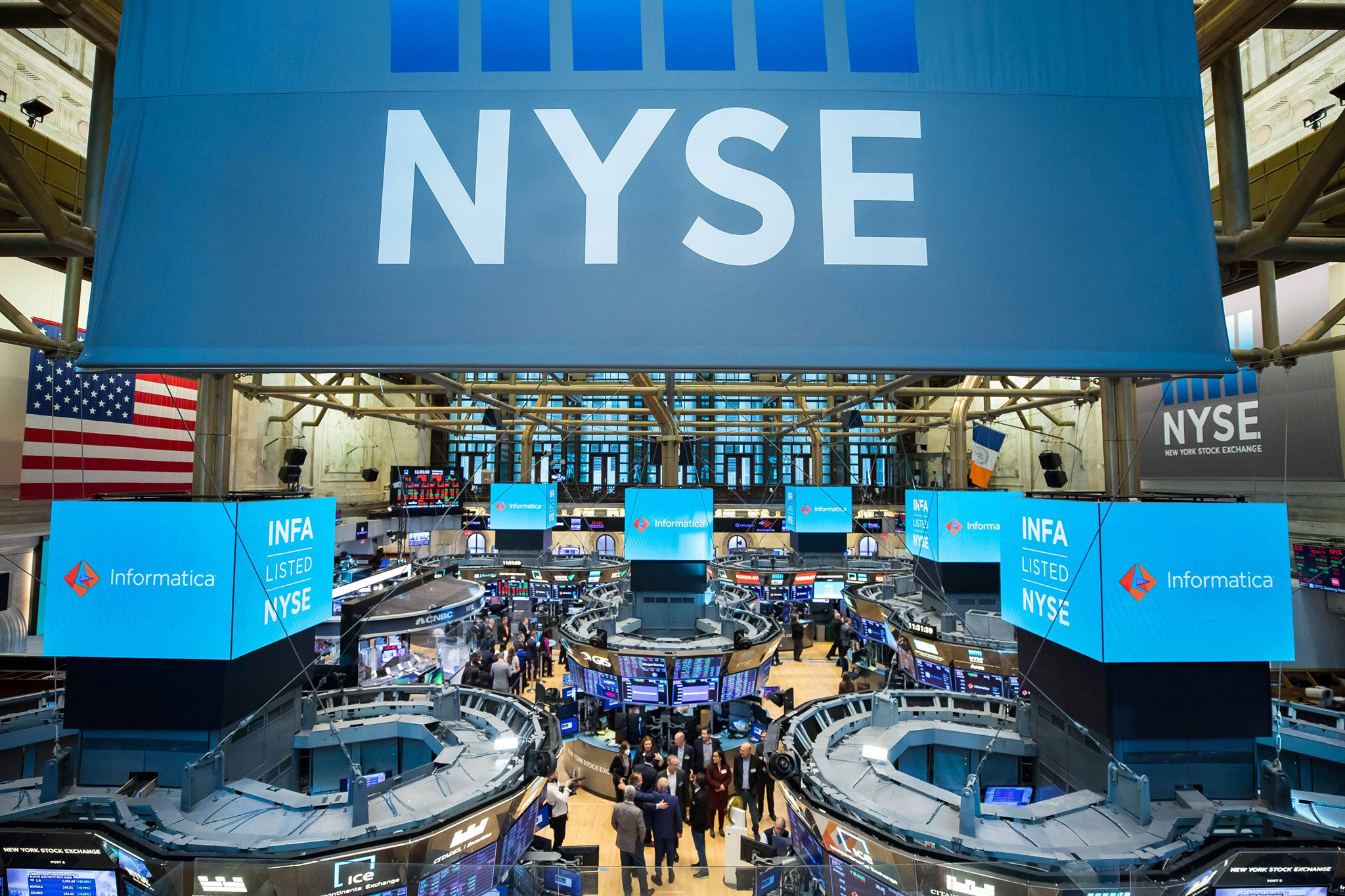 市場經常出乎意料，烏俄開戰後，美股逆向上漲。（翻攝紐約證交所）