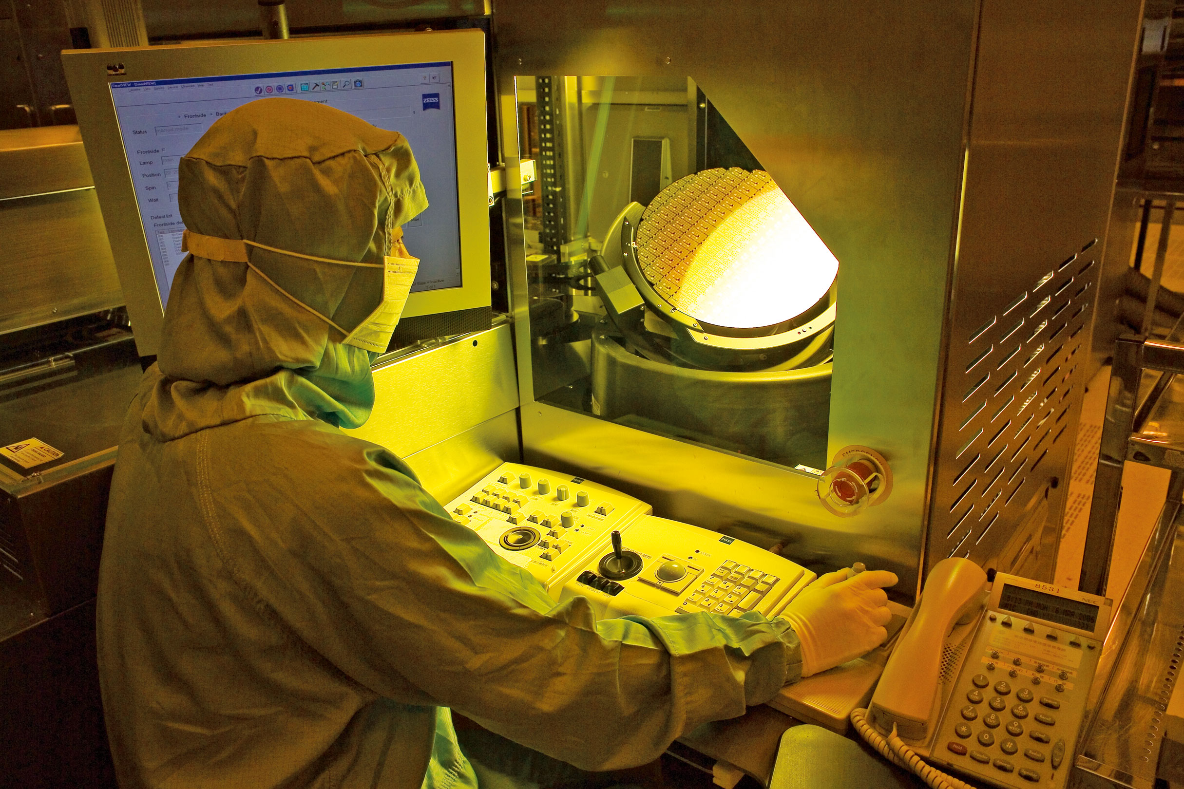 「護國神山」台積電技術領先國際，高科技產業亦是台灣重要經濟命脈，相關企業的競爭力更與國家息息相關，重要營業秘密的保護不容忽視。（台積電提供）