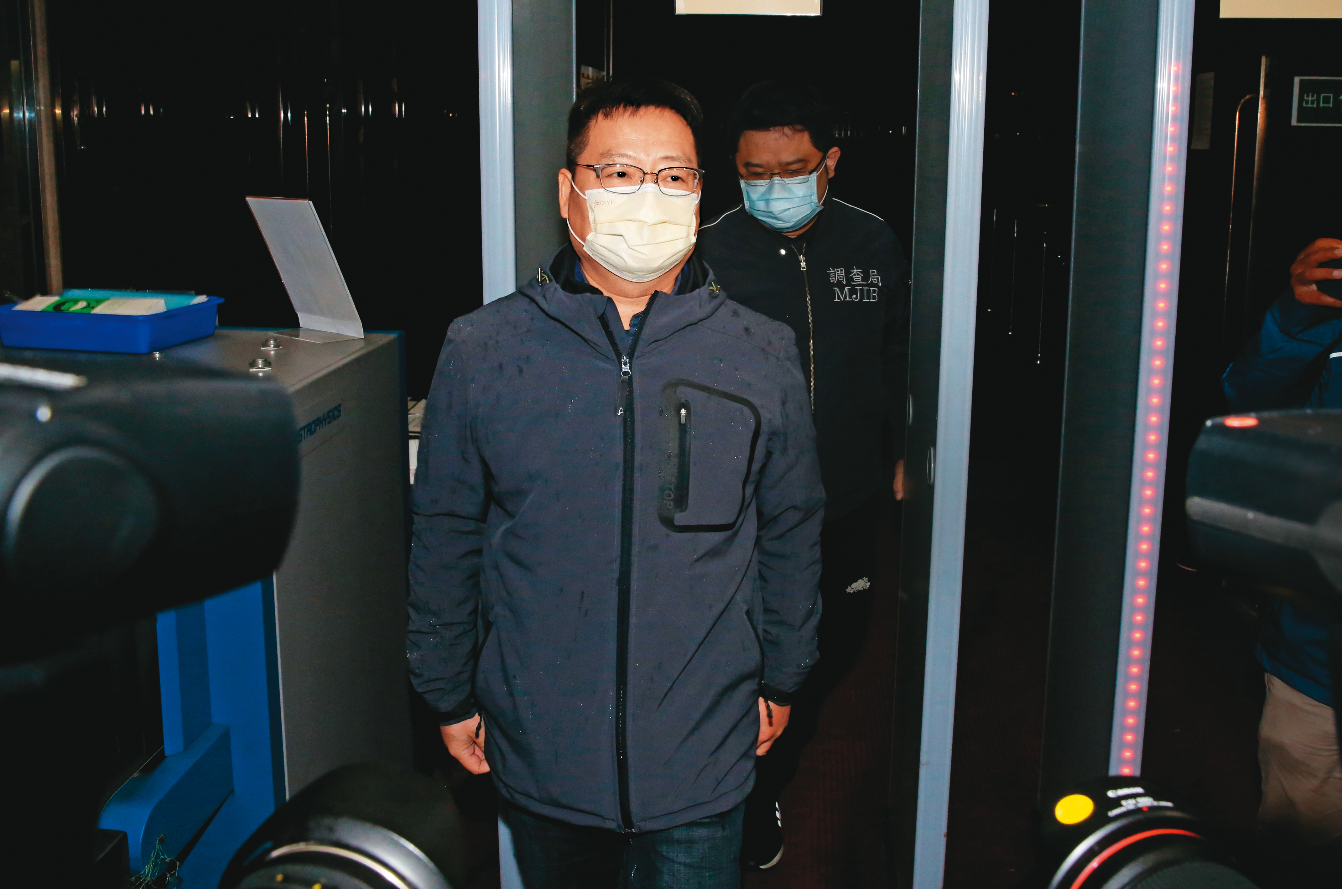 郭人杰涉及背信遭檢方以40萬元交保，他出身攝影記者，一路爬上中視副總大位，崛起過程堪稱媒體傳奇。