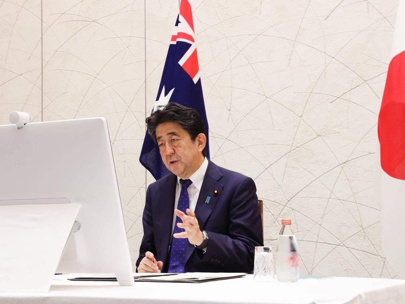 日本前首相安倍晉三呼籲美國表達明確防衛台灣，白宮回應了。（翻攝自安倍晉三推特）