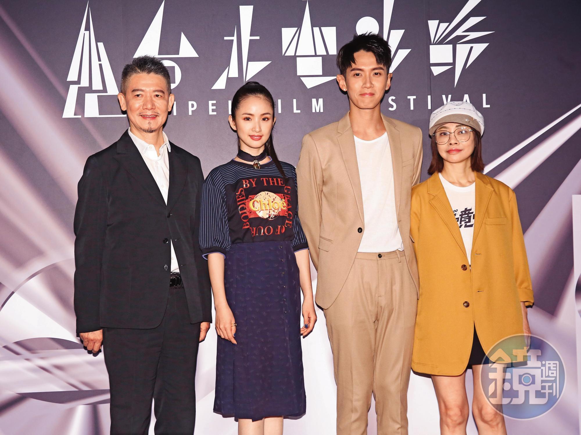 柴智屏(右一)是「偶像劇教母」等級製作人,也跟九把刀、柯震東(右二)都合作過,但女兒高雋雅出道時,經紀約並沒簽在媽媽旗下。左起為柯耀宗、林依晨。